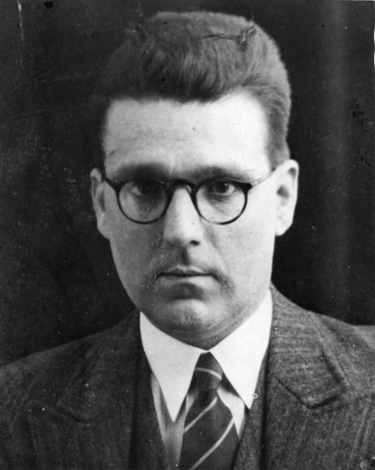 Portrait of Leendert Antonie Donker (1899–1956) – memorial page