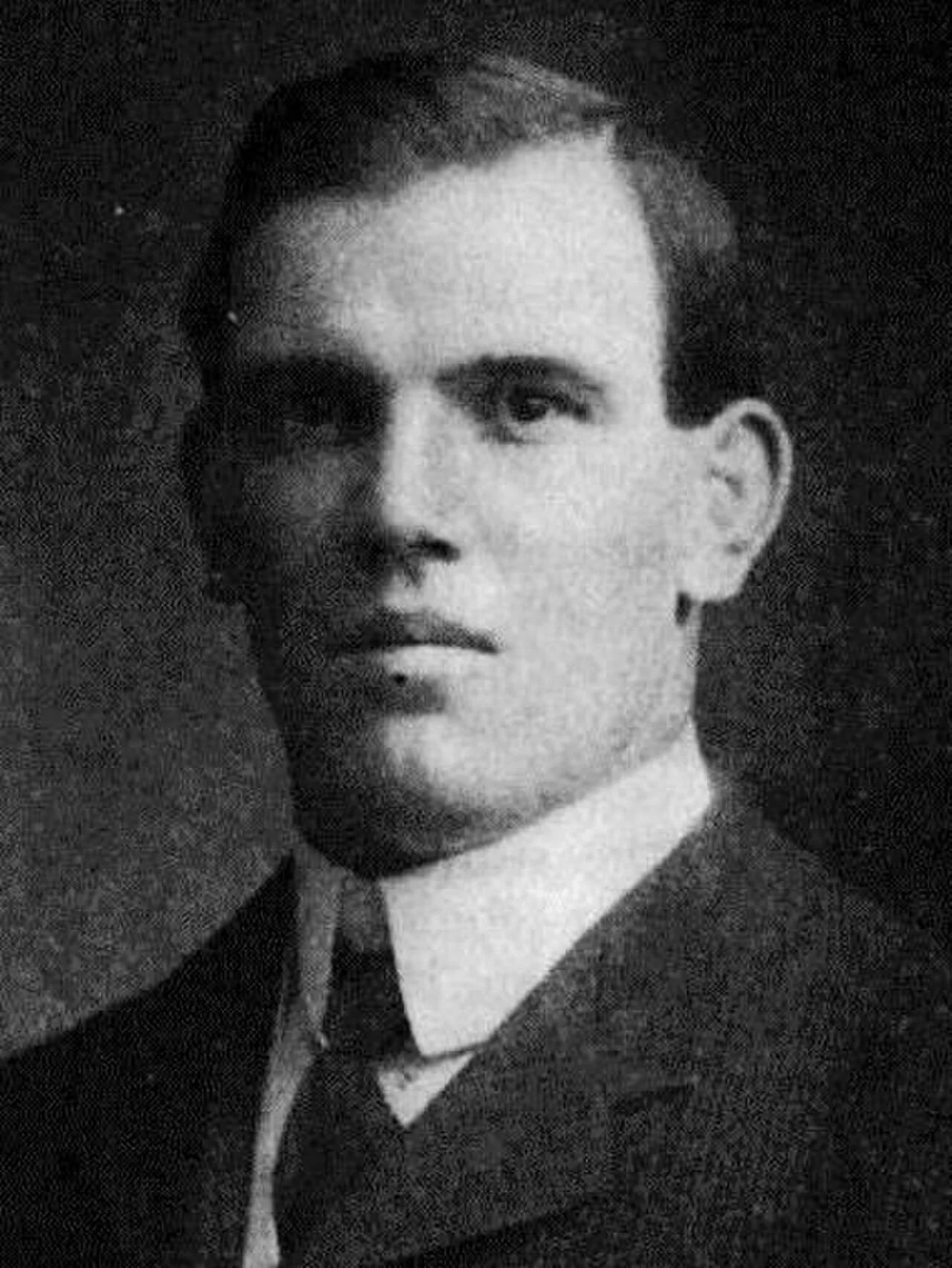 Portrait of Leigh C. Turner (1879–1971) – memorial page