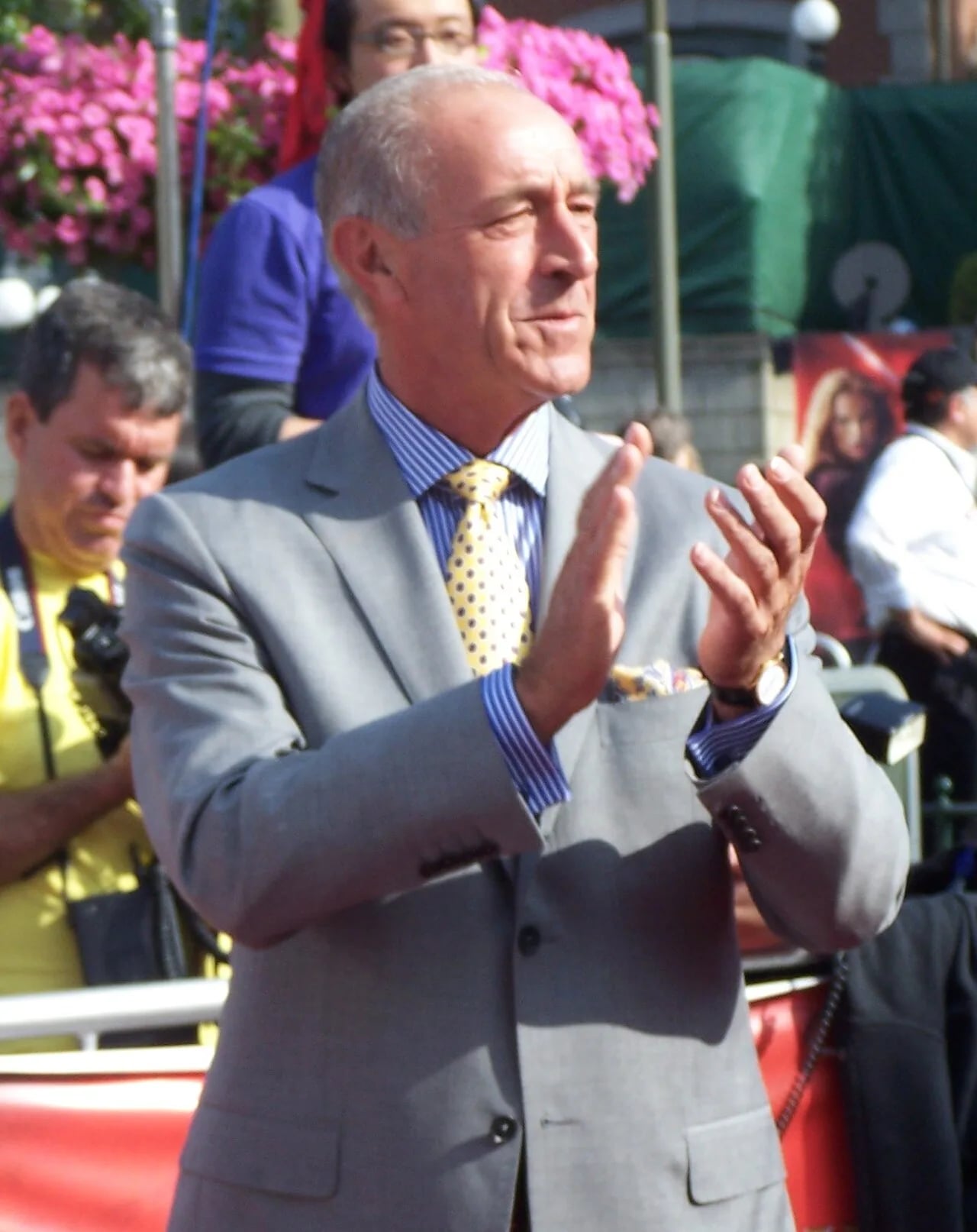 Portrait of Len Goodman (1944–2023) – memorial page