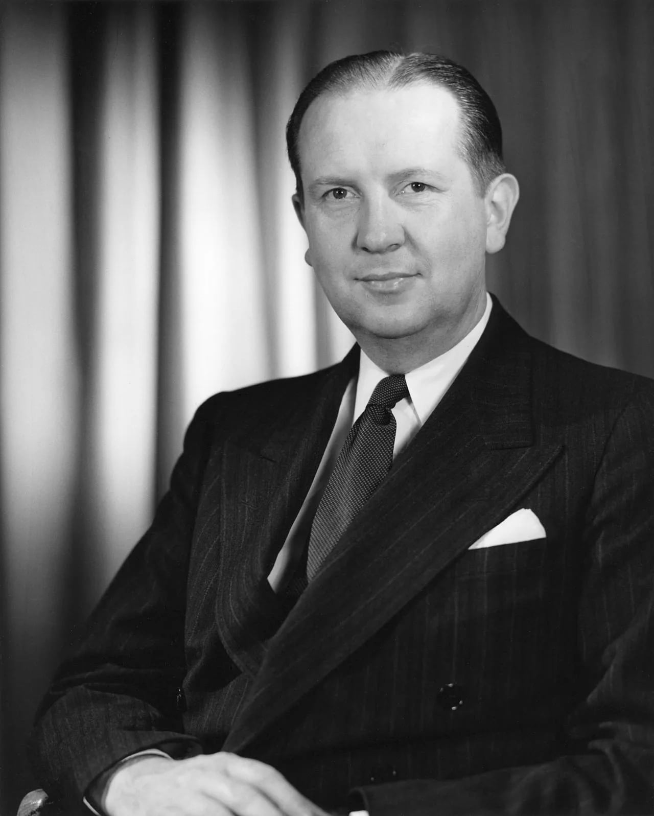 Portrait of Leonard A. Scheele (1907–1993) – memorial page