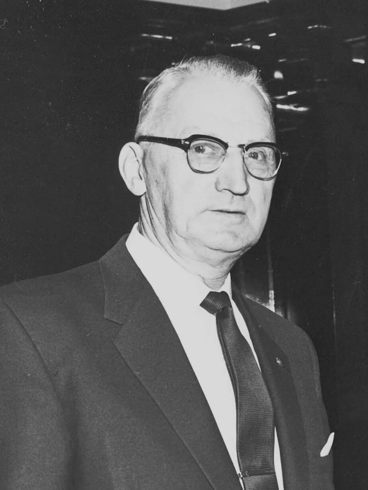 Porträt von Leonard Halmrast (1899–1979) – Gedenkseite