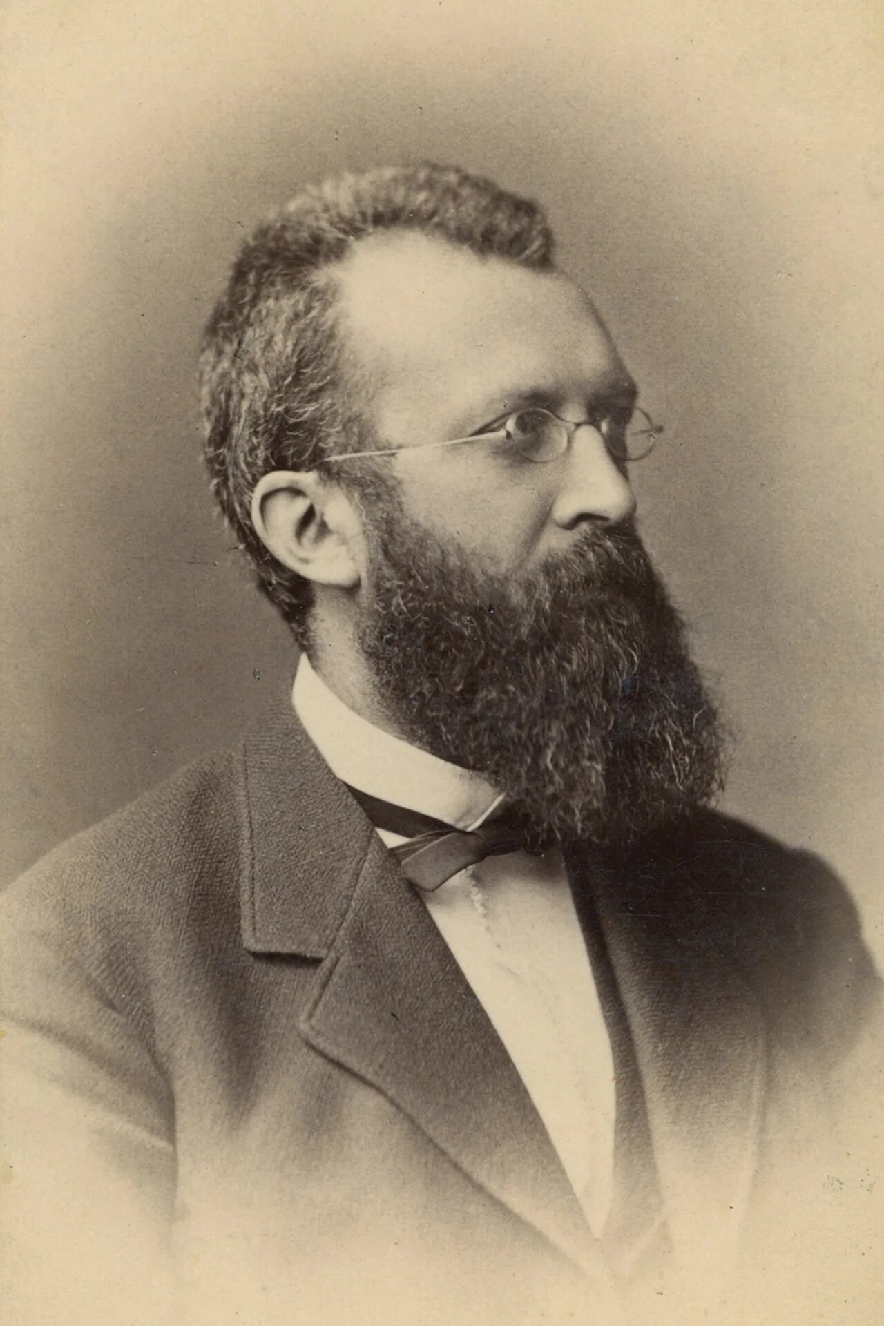 Portrait of Eduard Hitzig (1838–1907) – memorial page