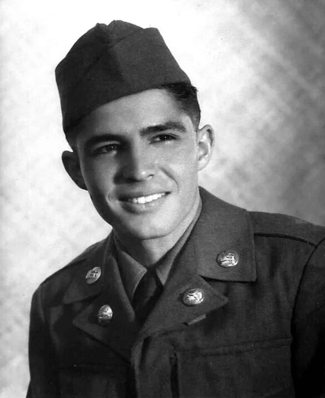Portrait of Leroy A. Mendonca (1932–1951) – memorial page