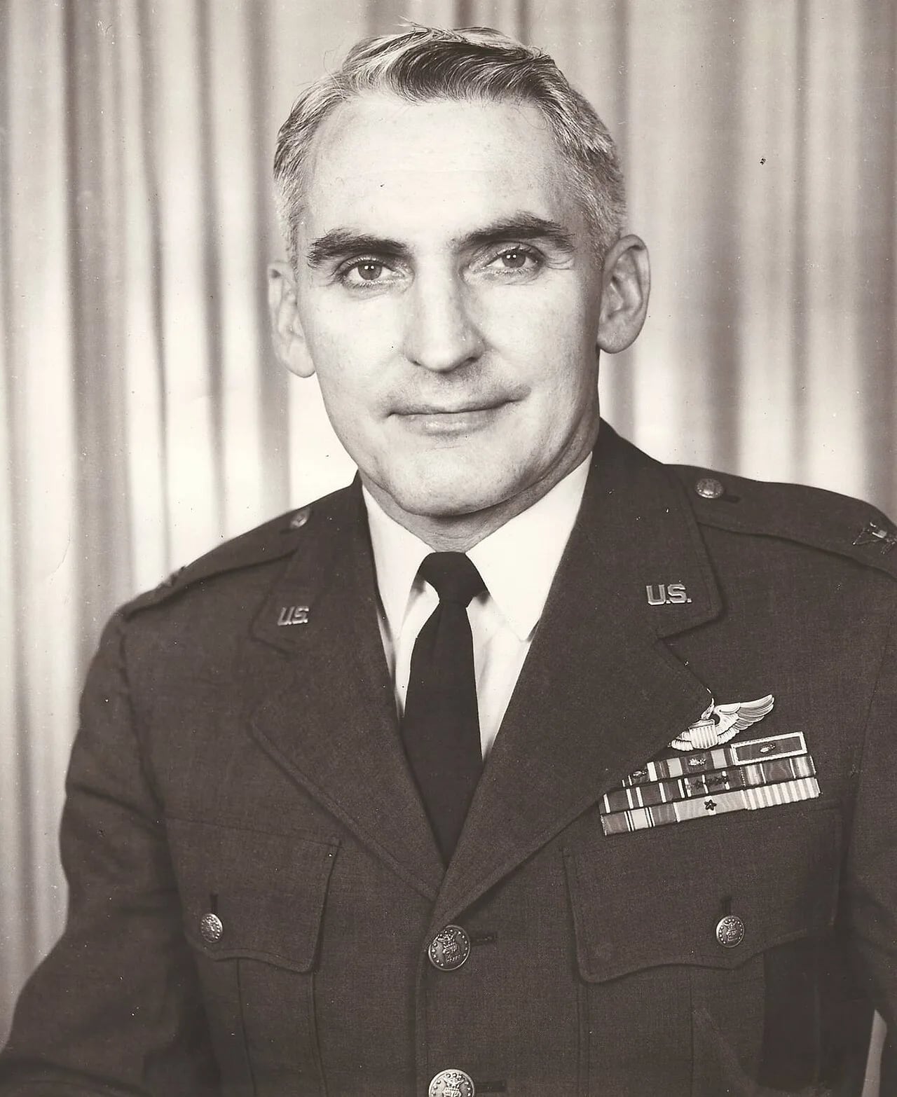 Porträt von Leslie J. Westberg (1920–1997) – Gedenkseite