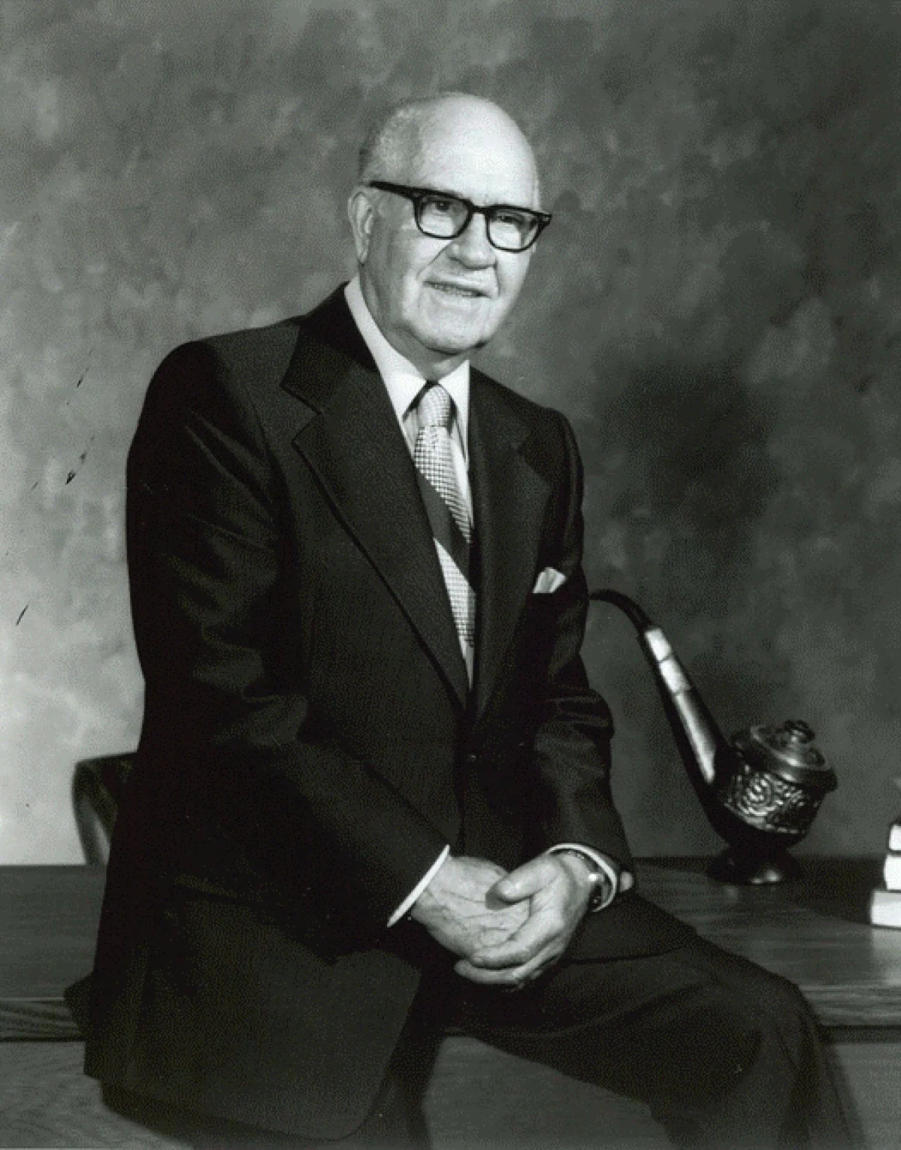 Portrait of Forrest Shaklee (1894–1985) – memorial page