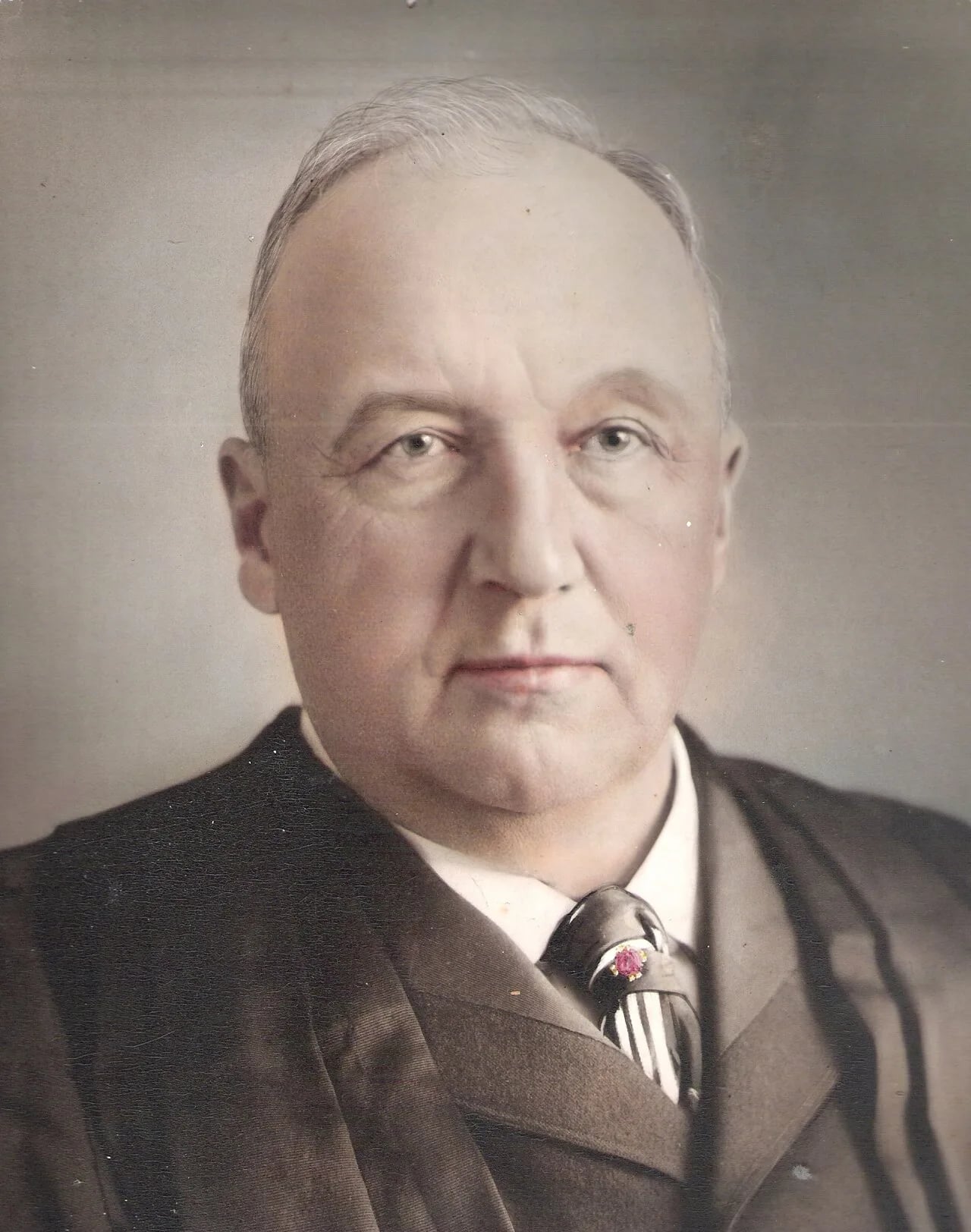 Portrait of Leslie W. Russell (1840–1903) – memorial page