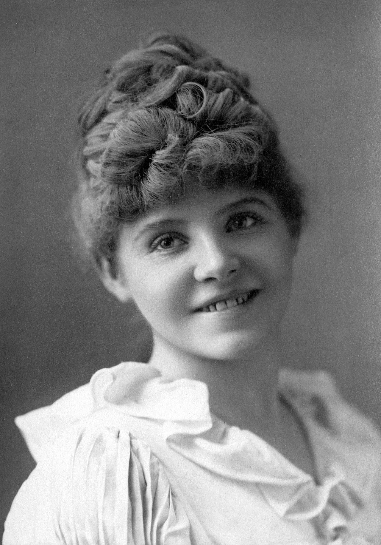 Portrait of Letty Lind (1861–1923) – memorial page