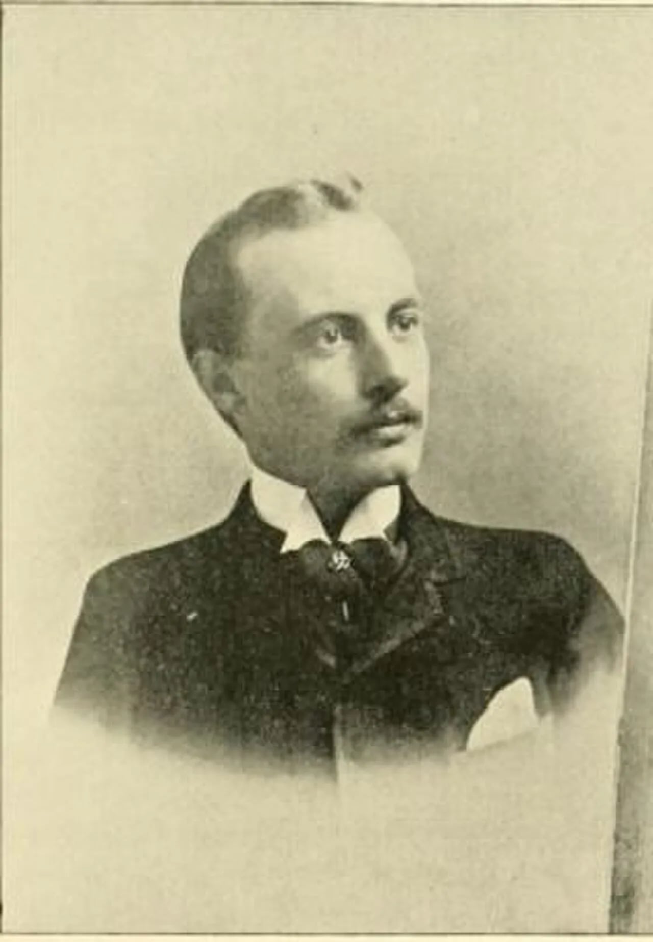 Porträt von Lewis Stevenson (1868–1929) – Gedenkseite