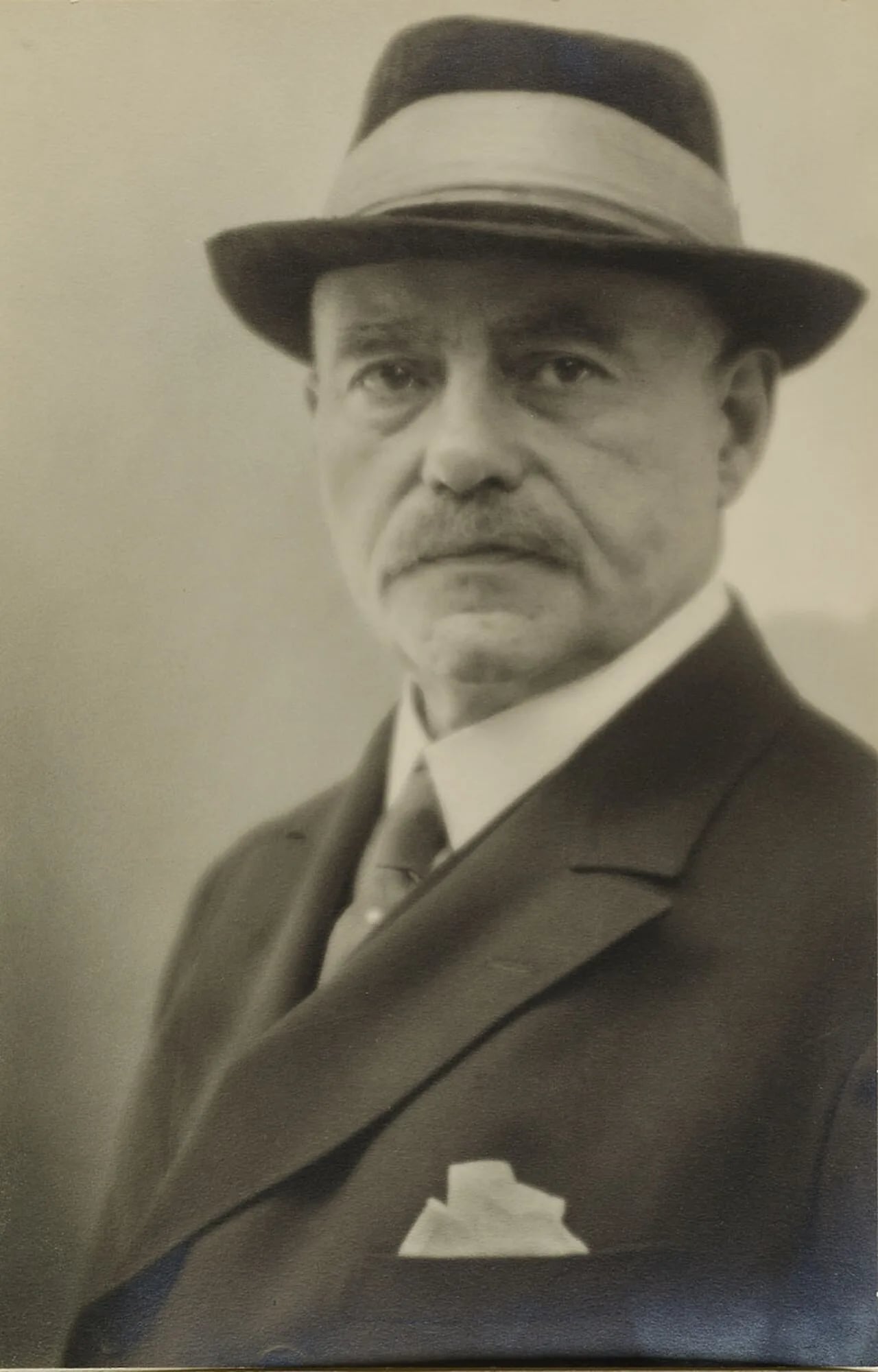 Porträt von Hermann Sudermann (1857–1928) – Gedenkseite