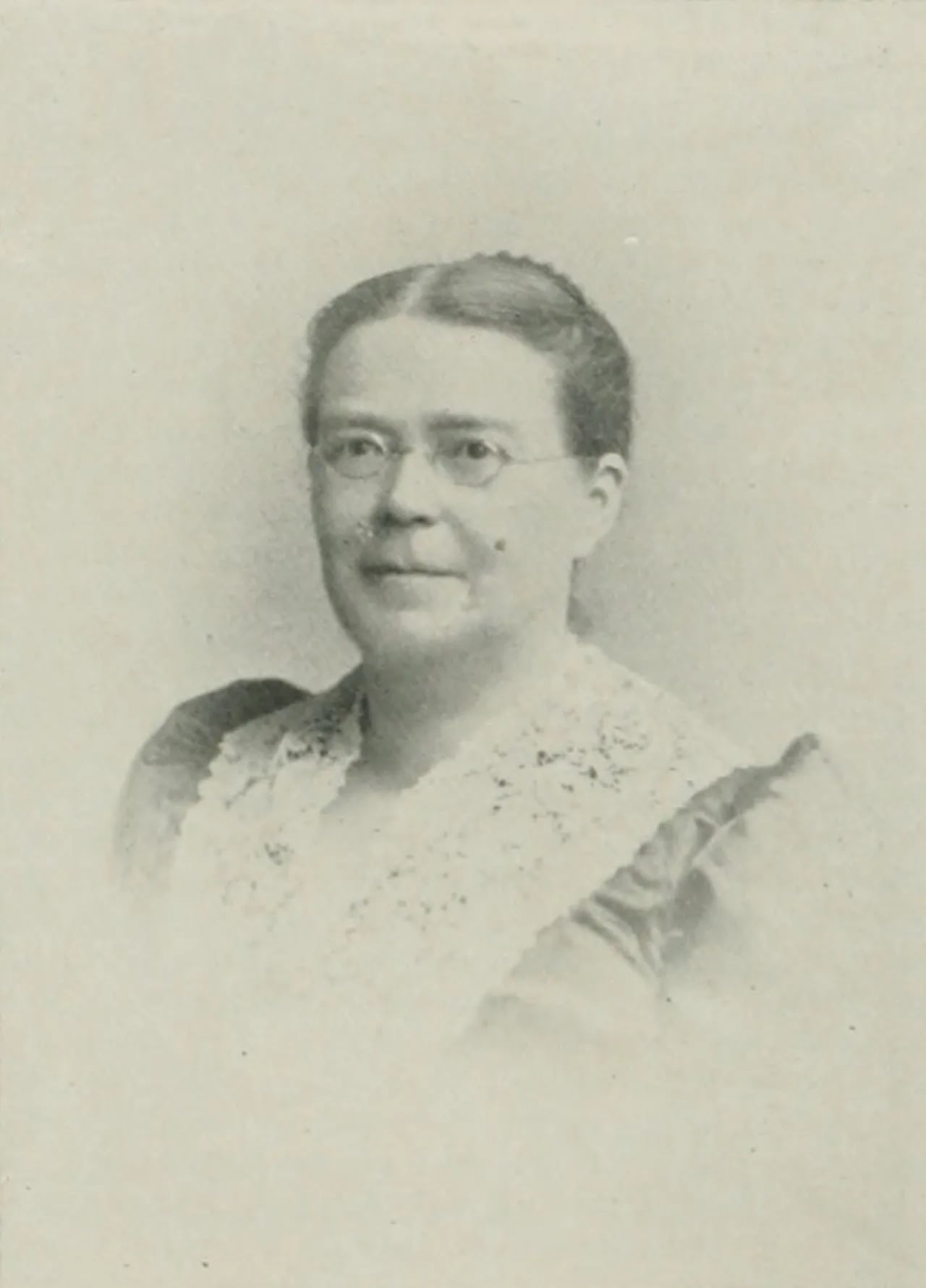 Portrait of Julia A. Orum (1843–1904) – memorial page