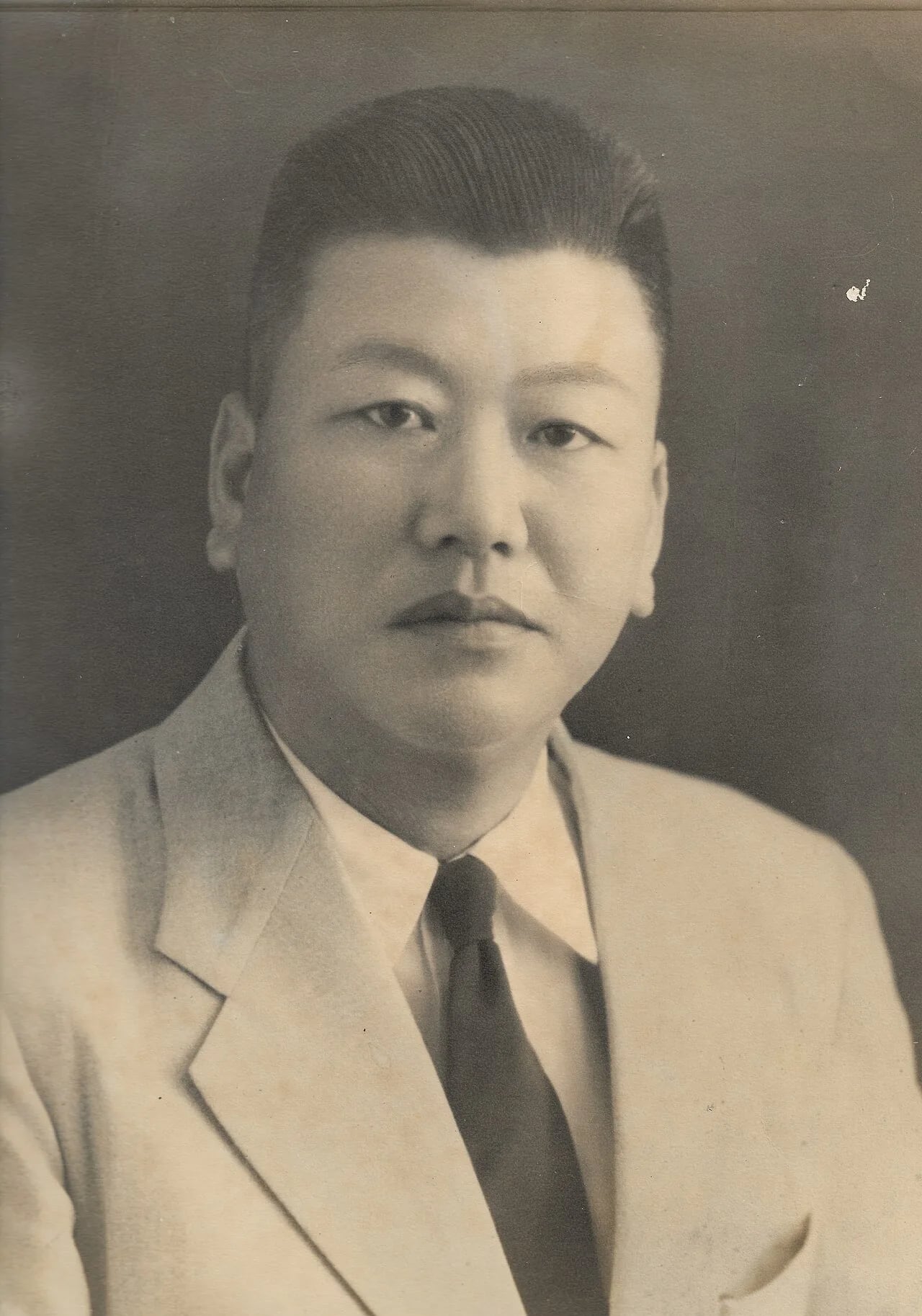 Porträt von Tinn Tai Hah (1905–1969) – Gedenkseite
