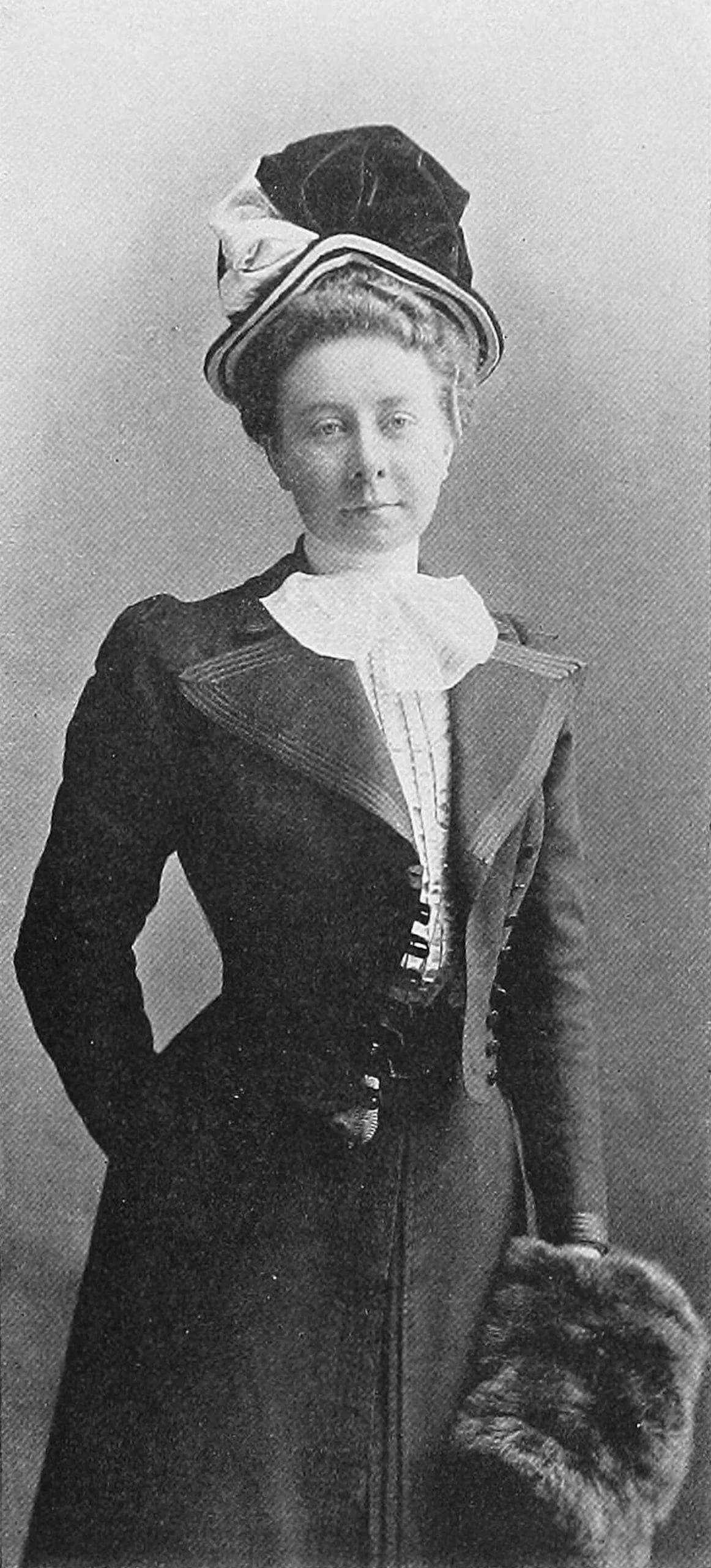 Portrait of Maude A. K. Wetmore (1873–1951) – memorial page