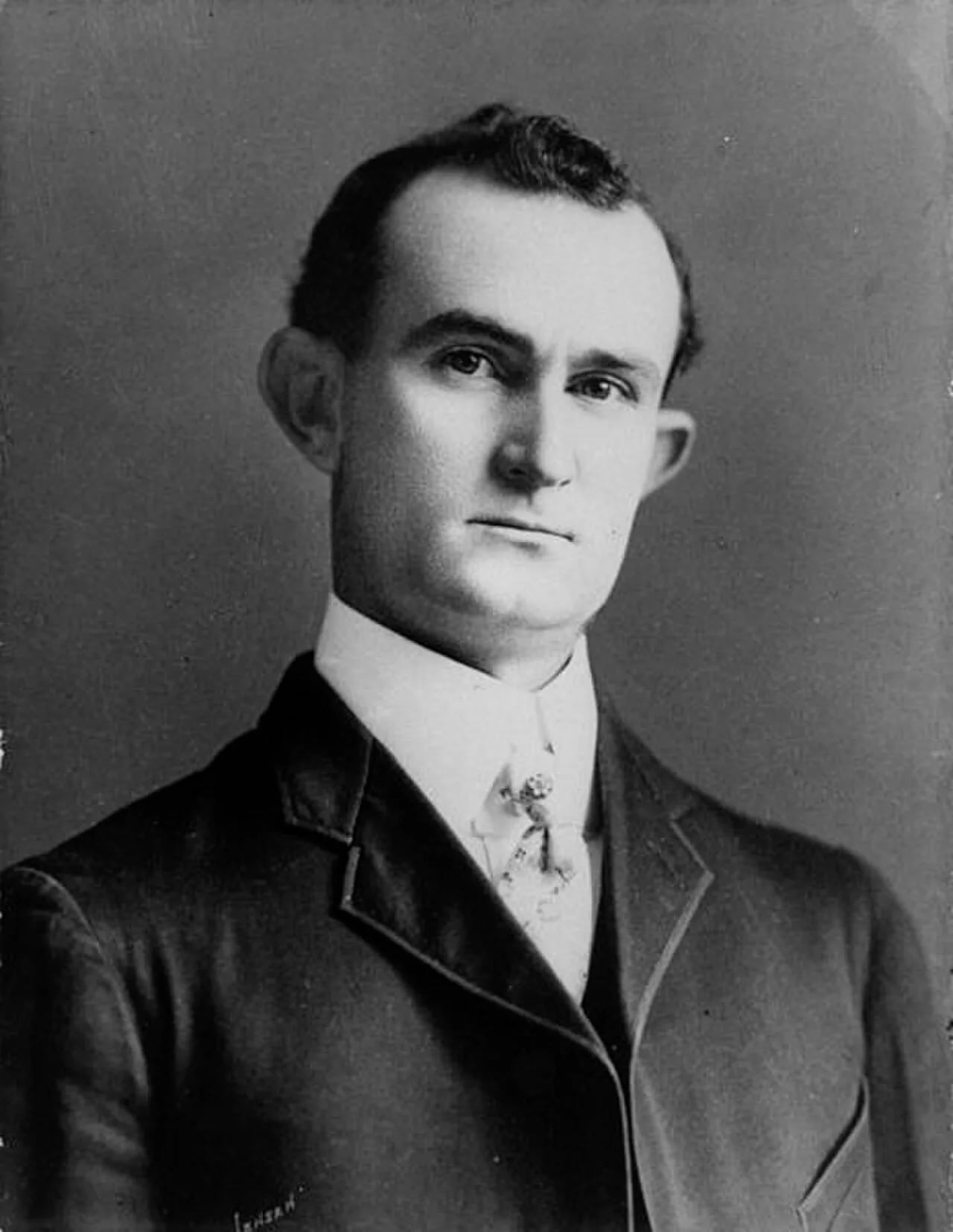 Portrait of Sam Ealy Johnson (1877–1937) – memorial page