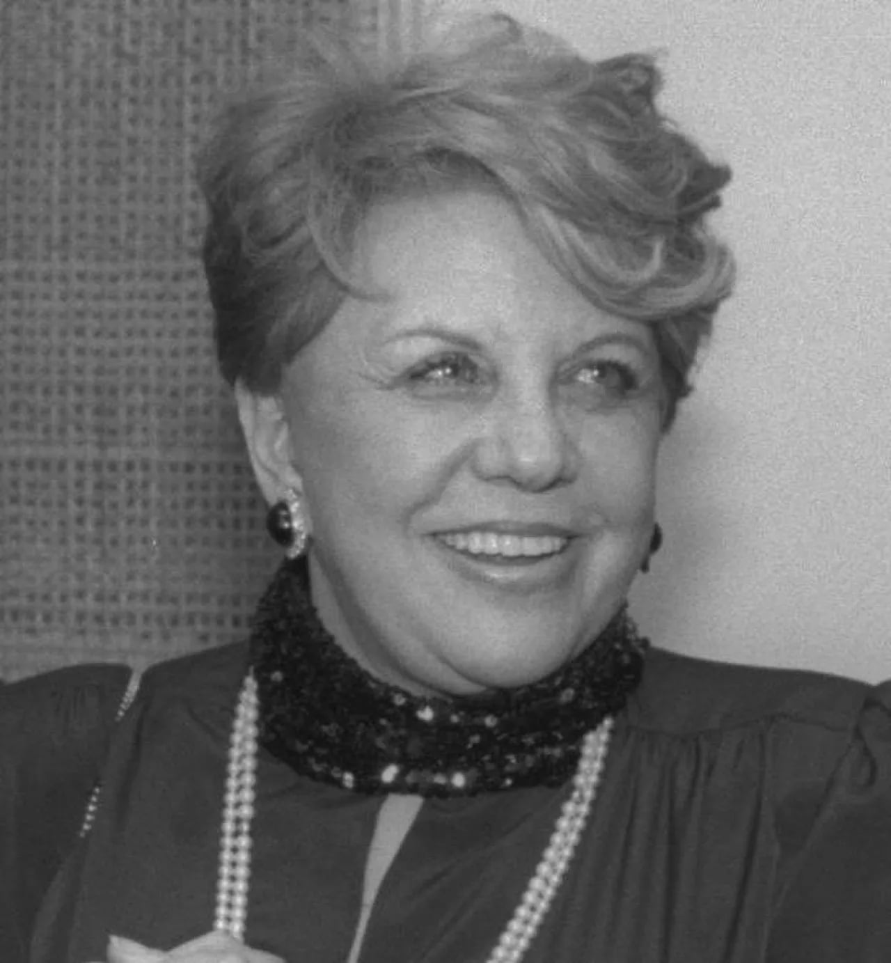 Portrait of Mira‏ Avrech (1925–2013) – memorial page