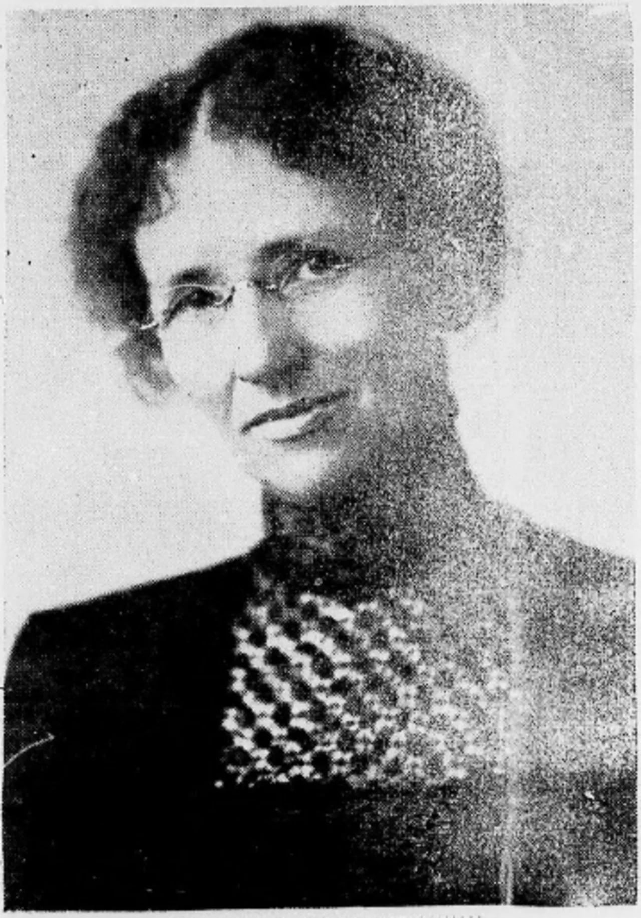 Portrait of Maggie Smith Hathaway (1867–1955) – memorial page