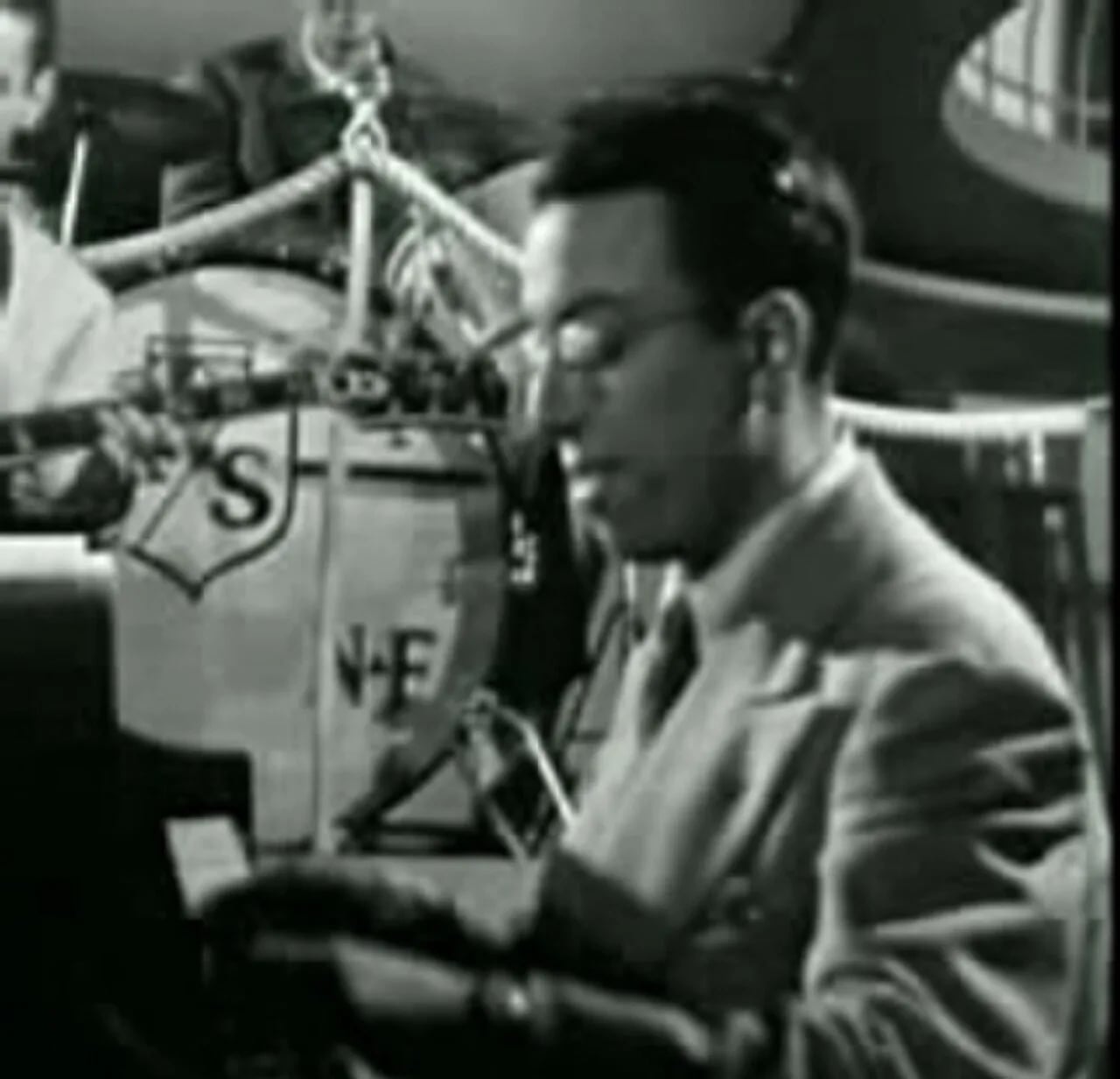 Porträt von Johnny Guarnieri (1917–1985) – Gedenkseite