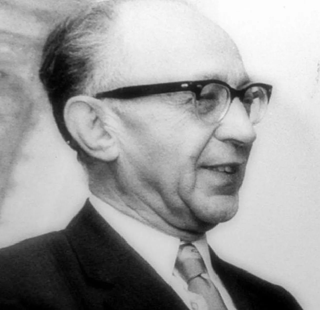 Portrait of Moshe Aryeh Kurtz (1909–1994) – memorial page