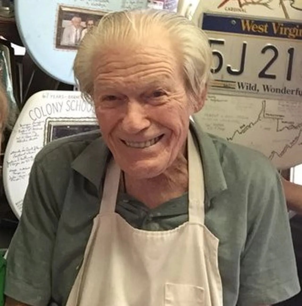 Portrait of Barney Smith (1921–2019) – memorial page