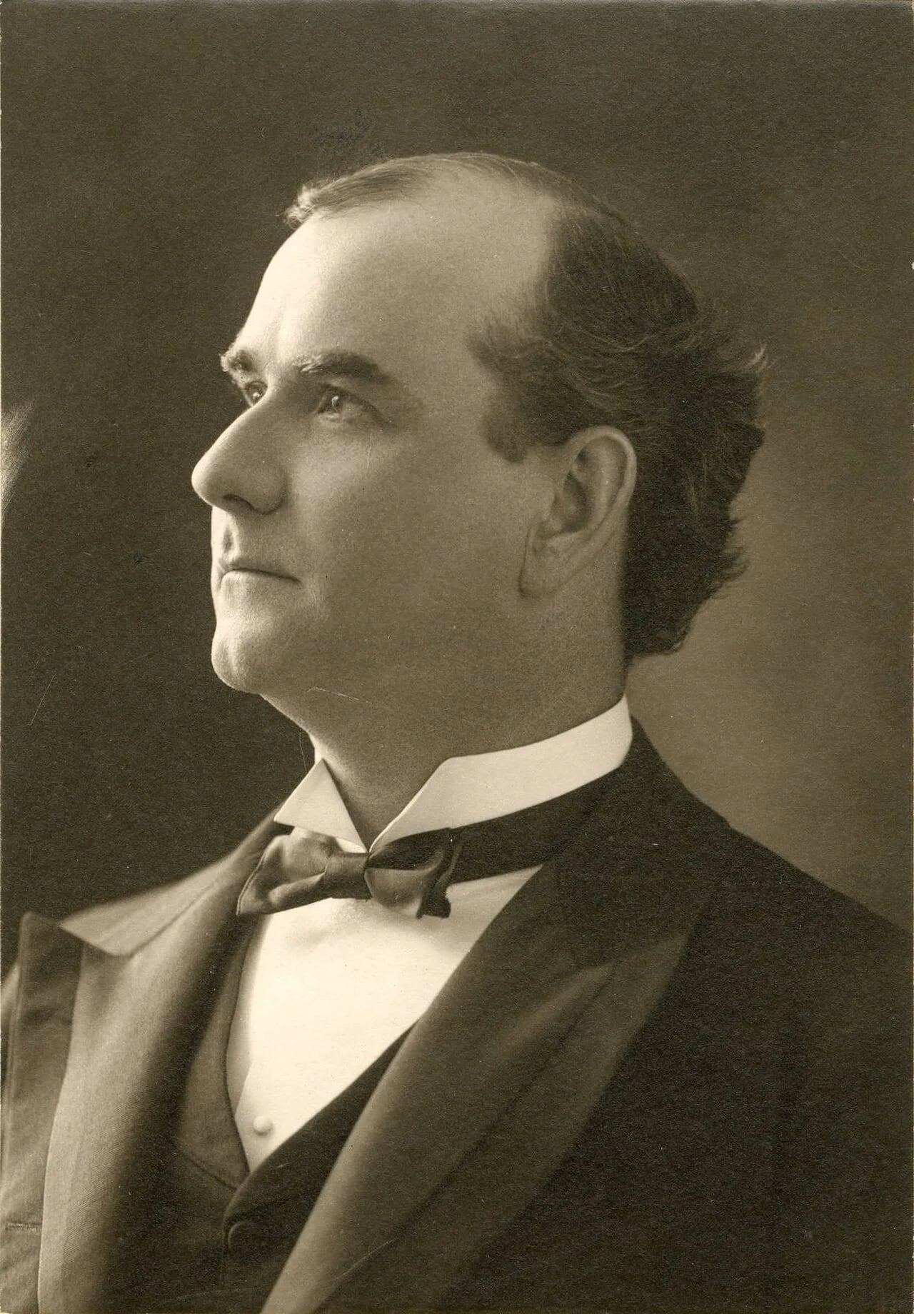 Portrait of Charles B. Hanford (1859–1926) – memorial page