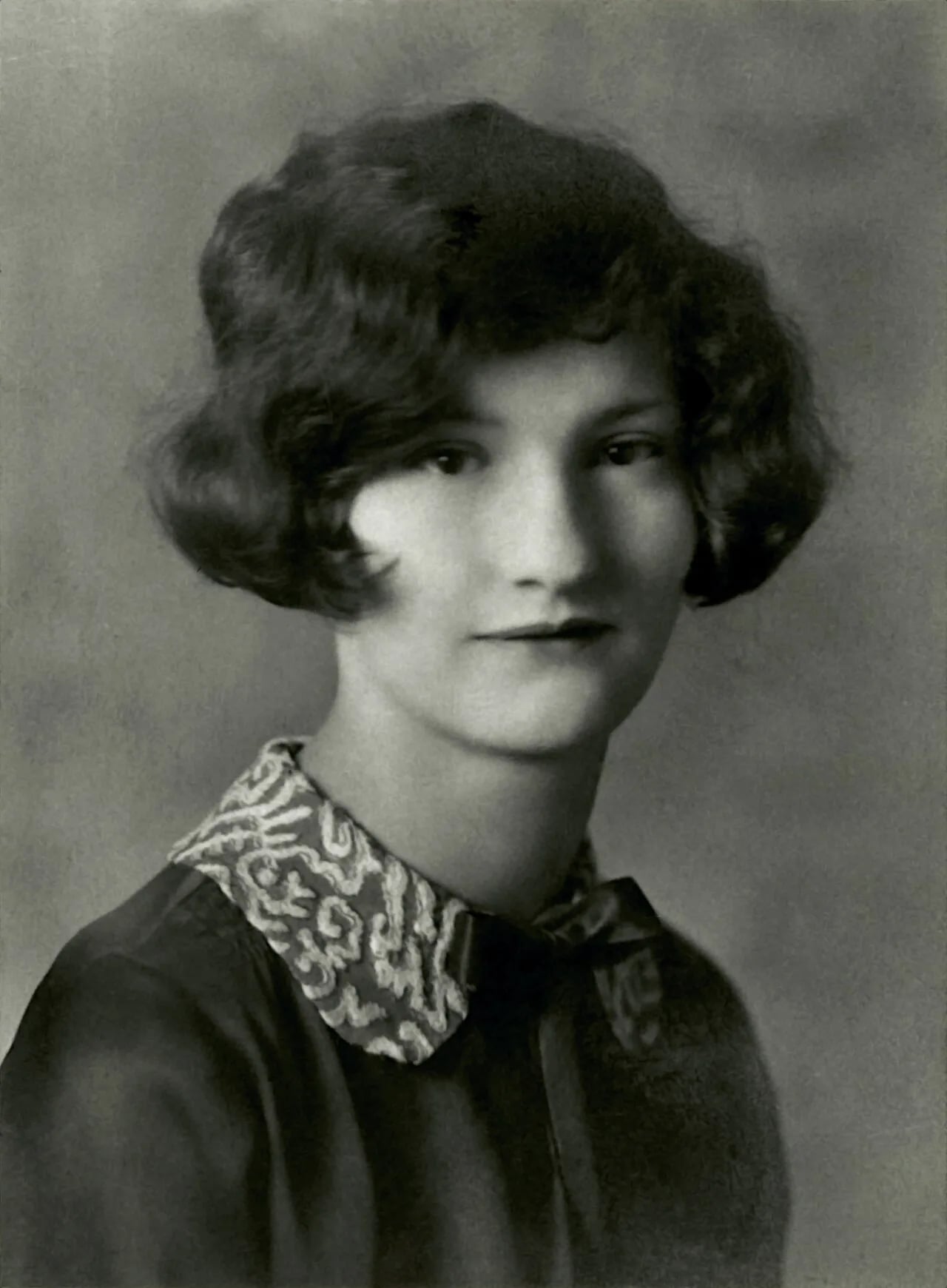 Portrait of Sylvia Stoesser (1901–1991) – memorial page