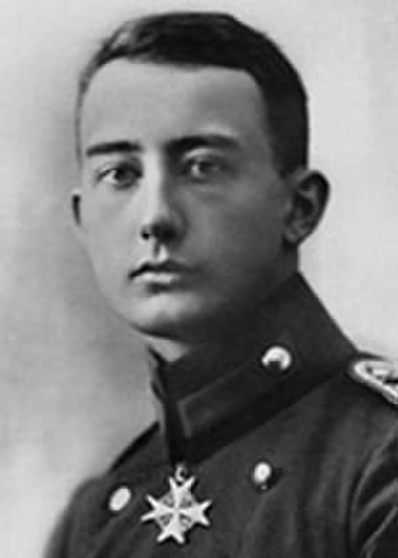 Portrait of Werner Voß (1897–1917) – memorial page