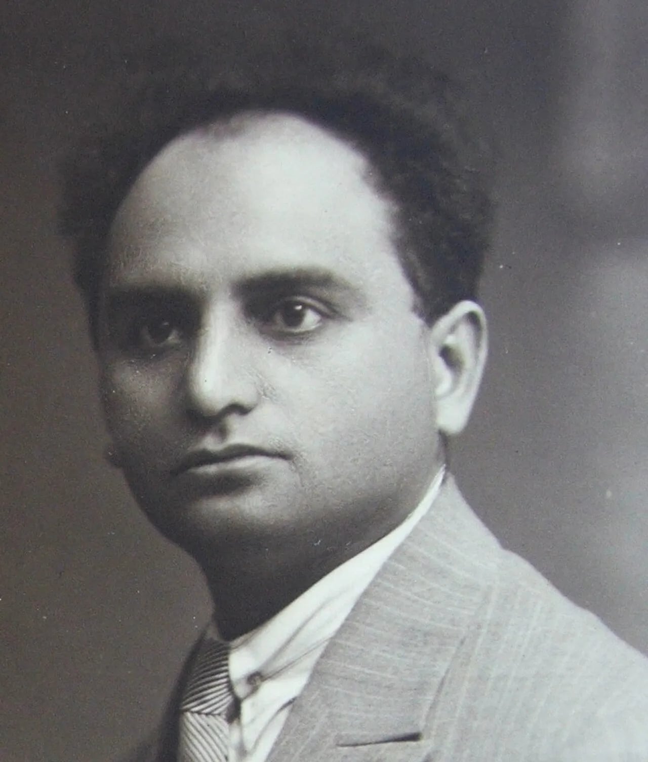 Portrait of Zvi Avivi (1894–1966) – memorial page