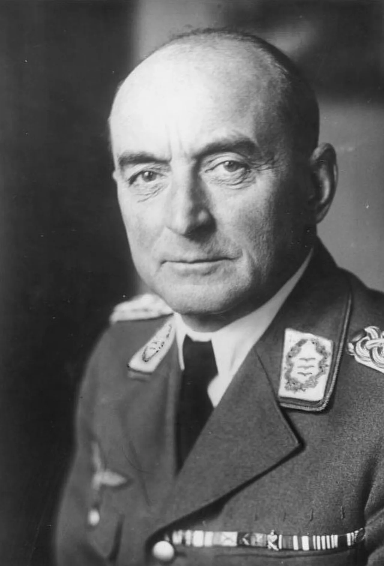 Portrait of Leonhard Kaupisch (1878–1945) – memorial page