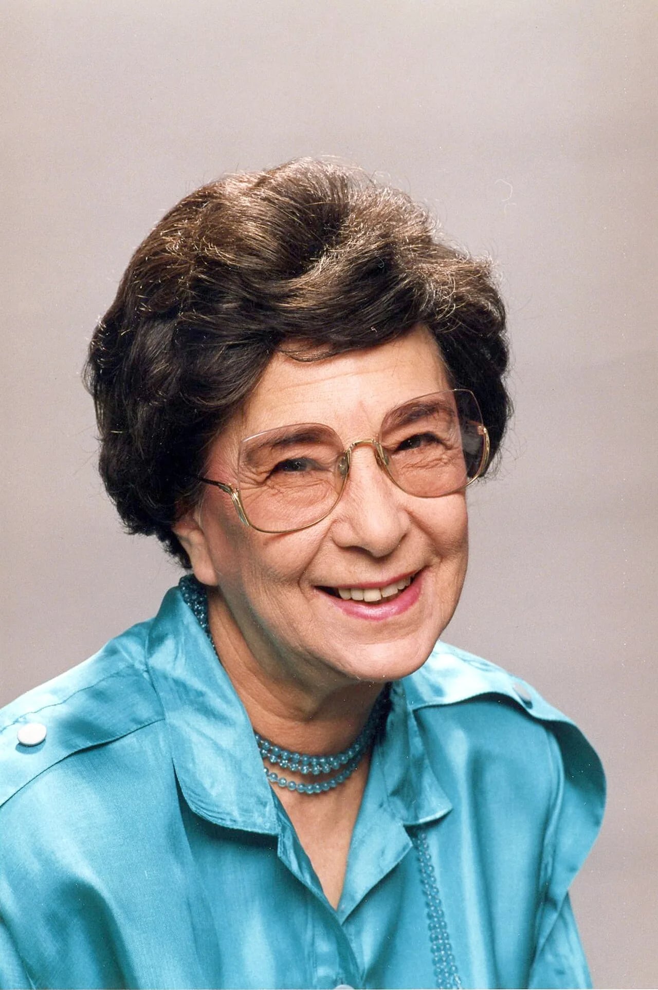 Porträt von Julia Solomon (1927–2016) – Gedenkseite