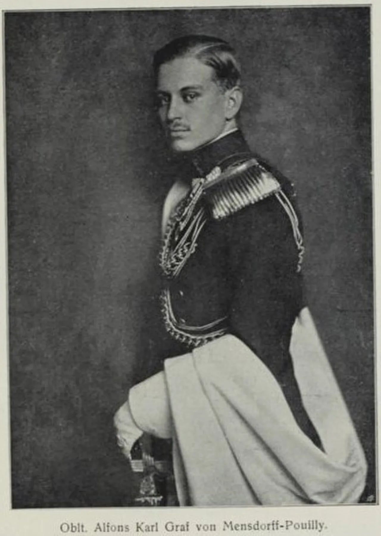Porträt von Alfons Karel Mensdorff-Pouilly (1891–1973) – Gedenkseite