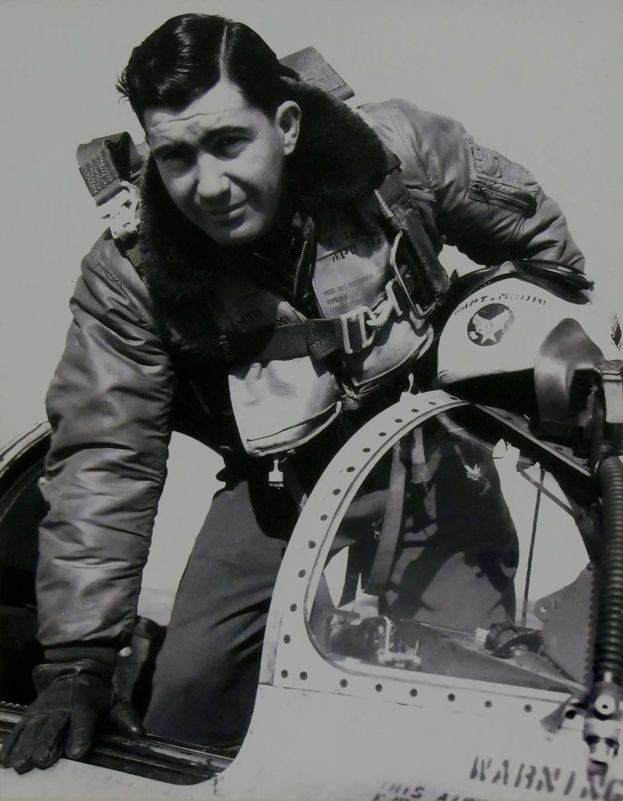 Portrait of Lonnie R. Moore (1920–1956) – memorial page
