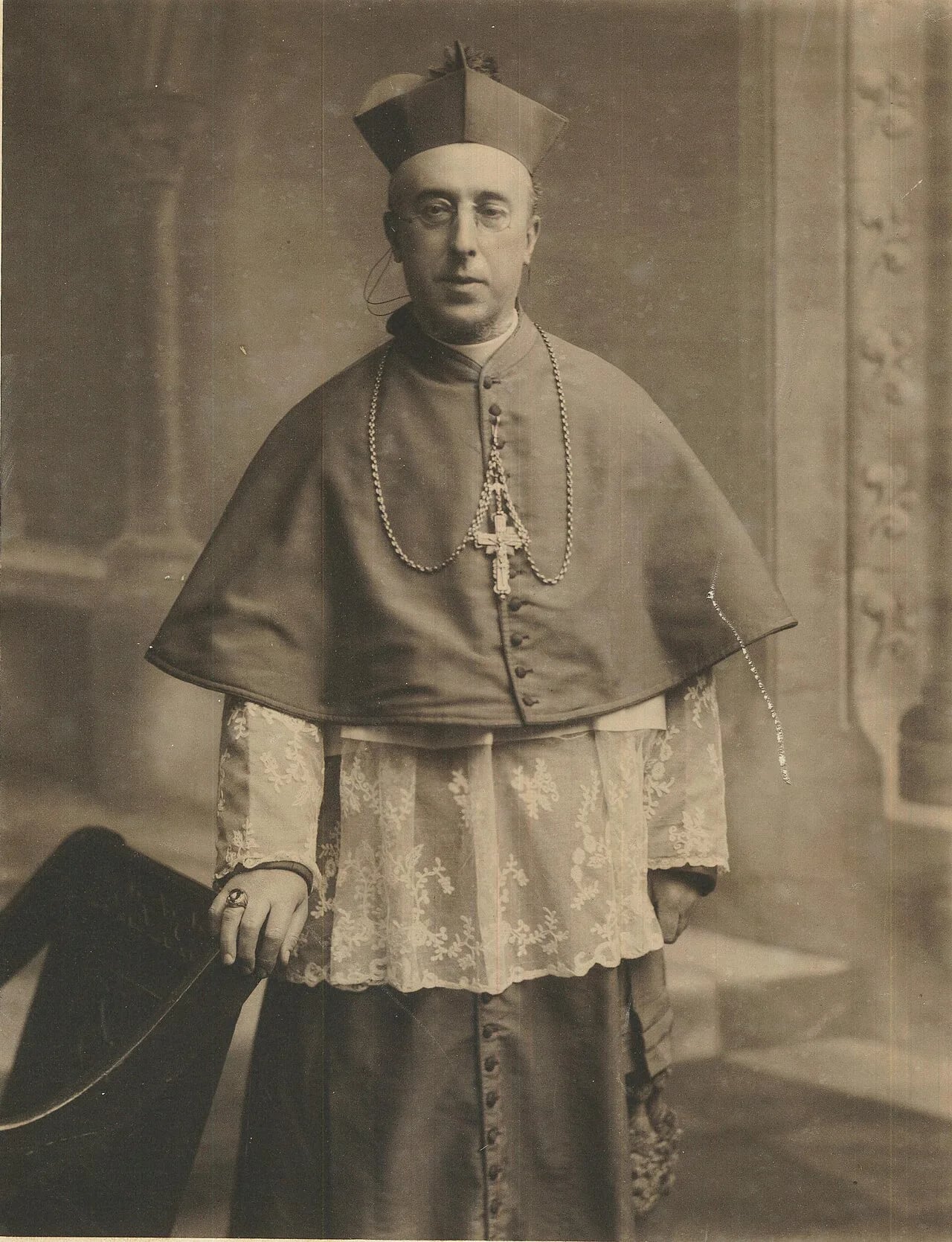Porträt von Louis Charles Casartelli (1852–1925) – Gedenkseite