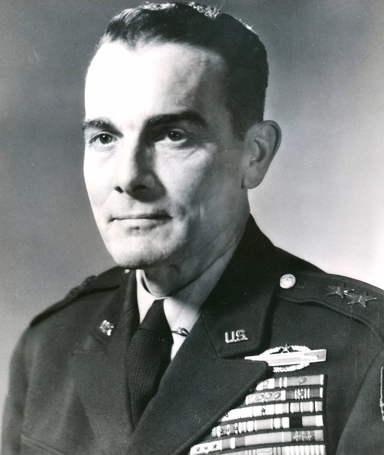 Portrait of Louis W. Truman (1908–2004) – memorial page