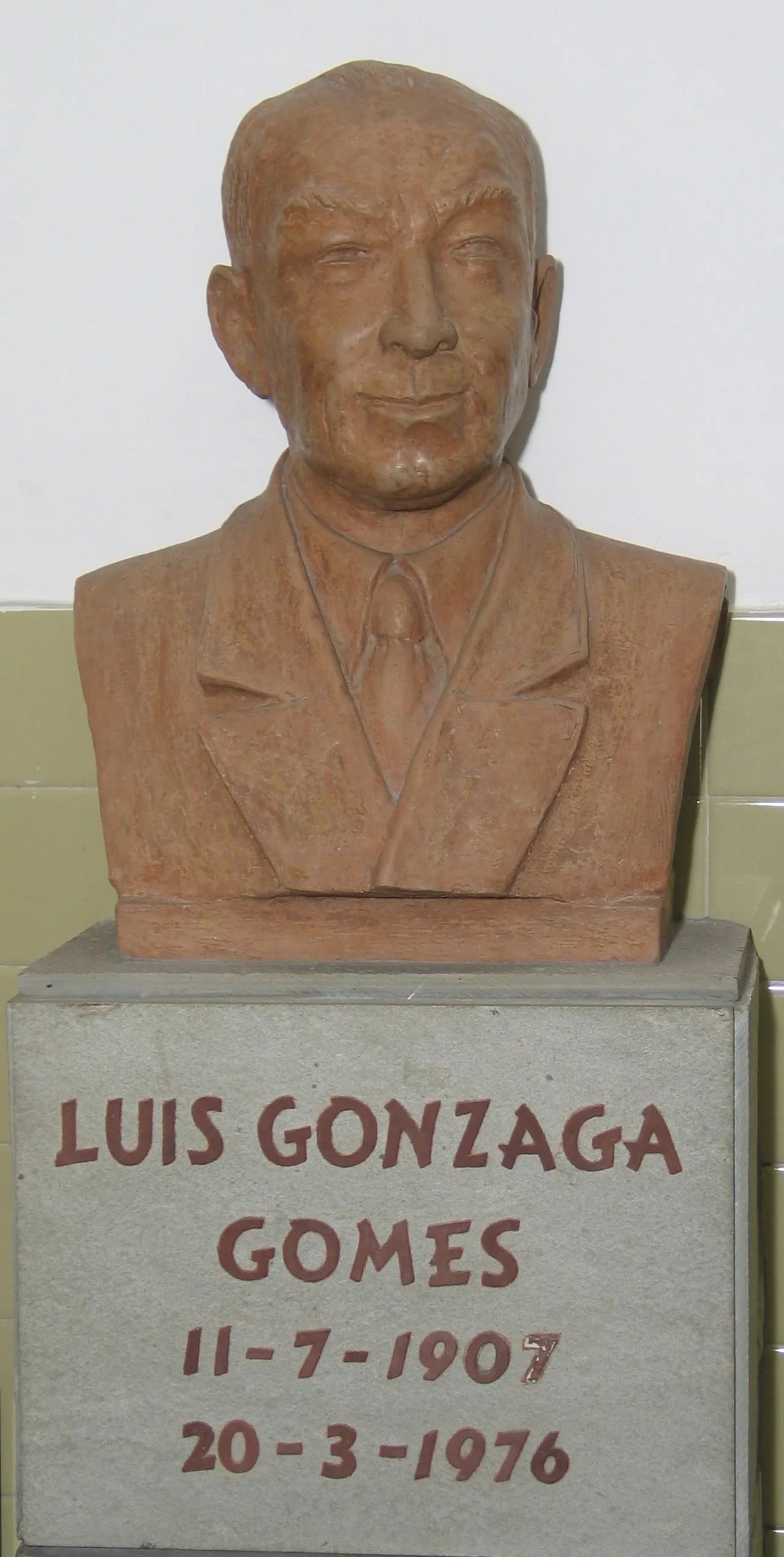 Portrait of Luís Gonzaga Gomes (1907–1976) – memorial page