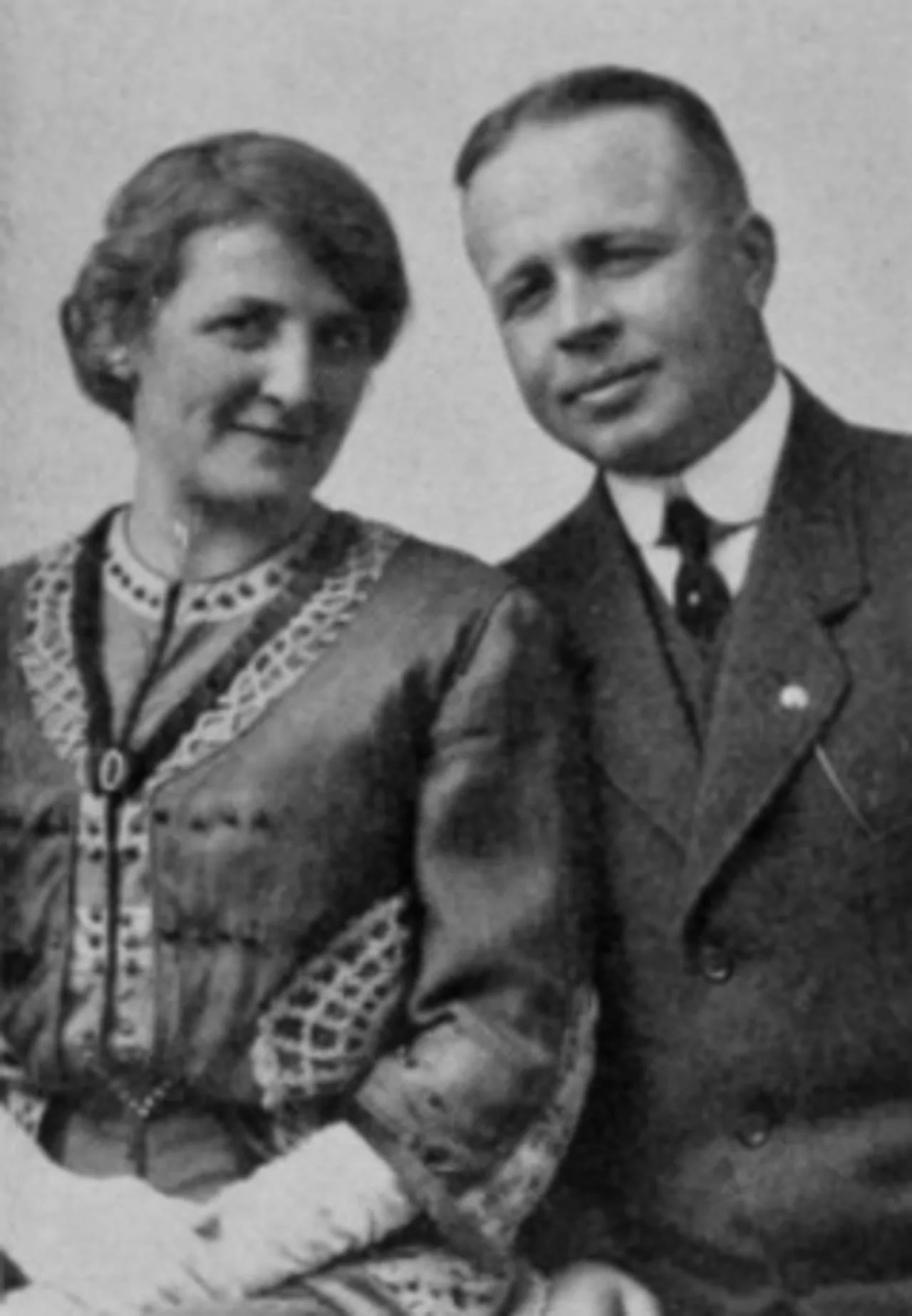 Porträt von Harvey Derne (1874–1921) – Gedenkseite