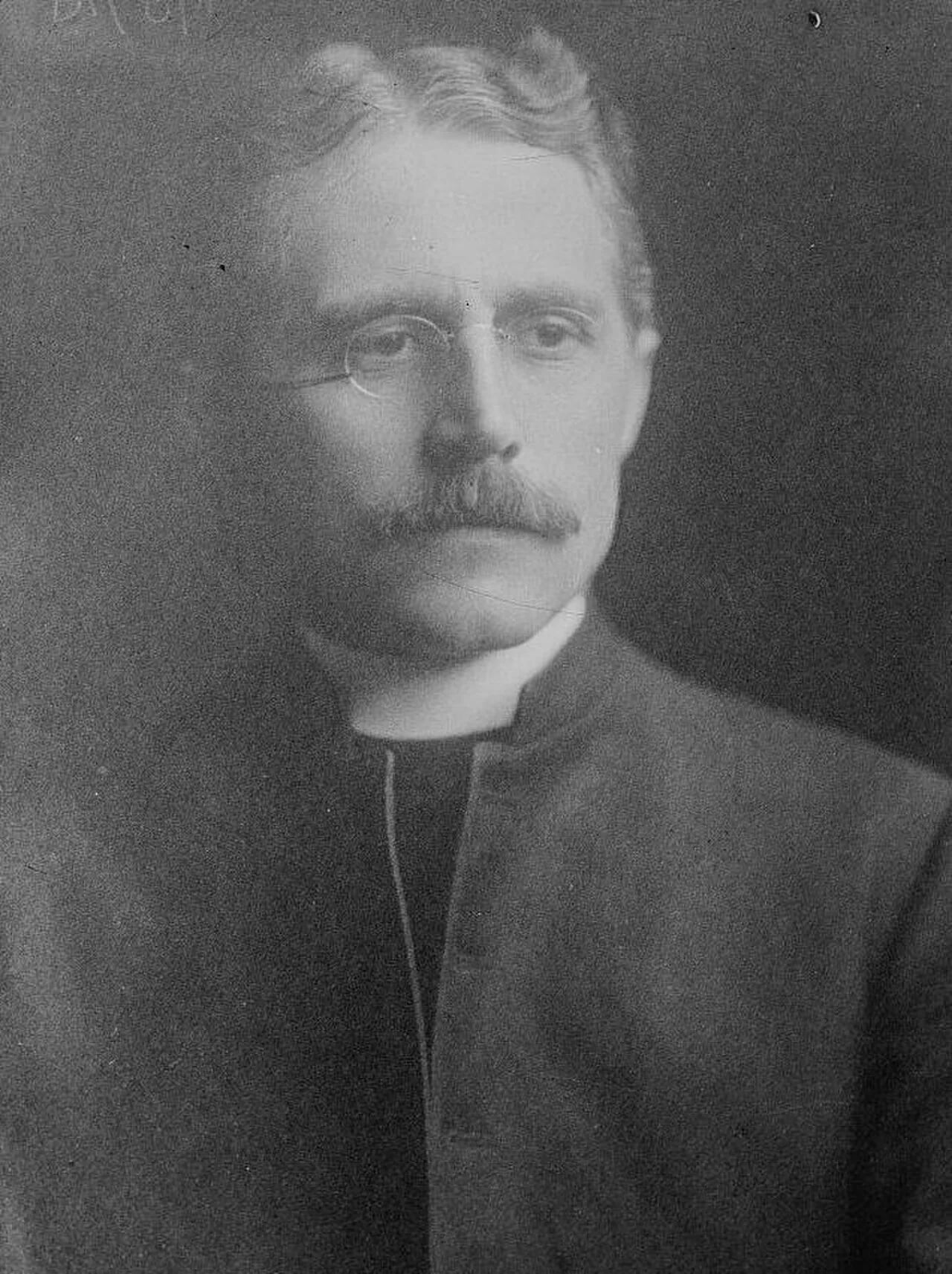 Portrait of Lyman Pierson Powell (1866–1946) – memorial page
