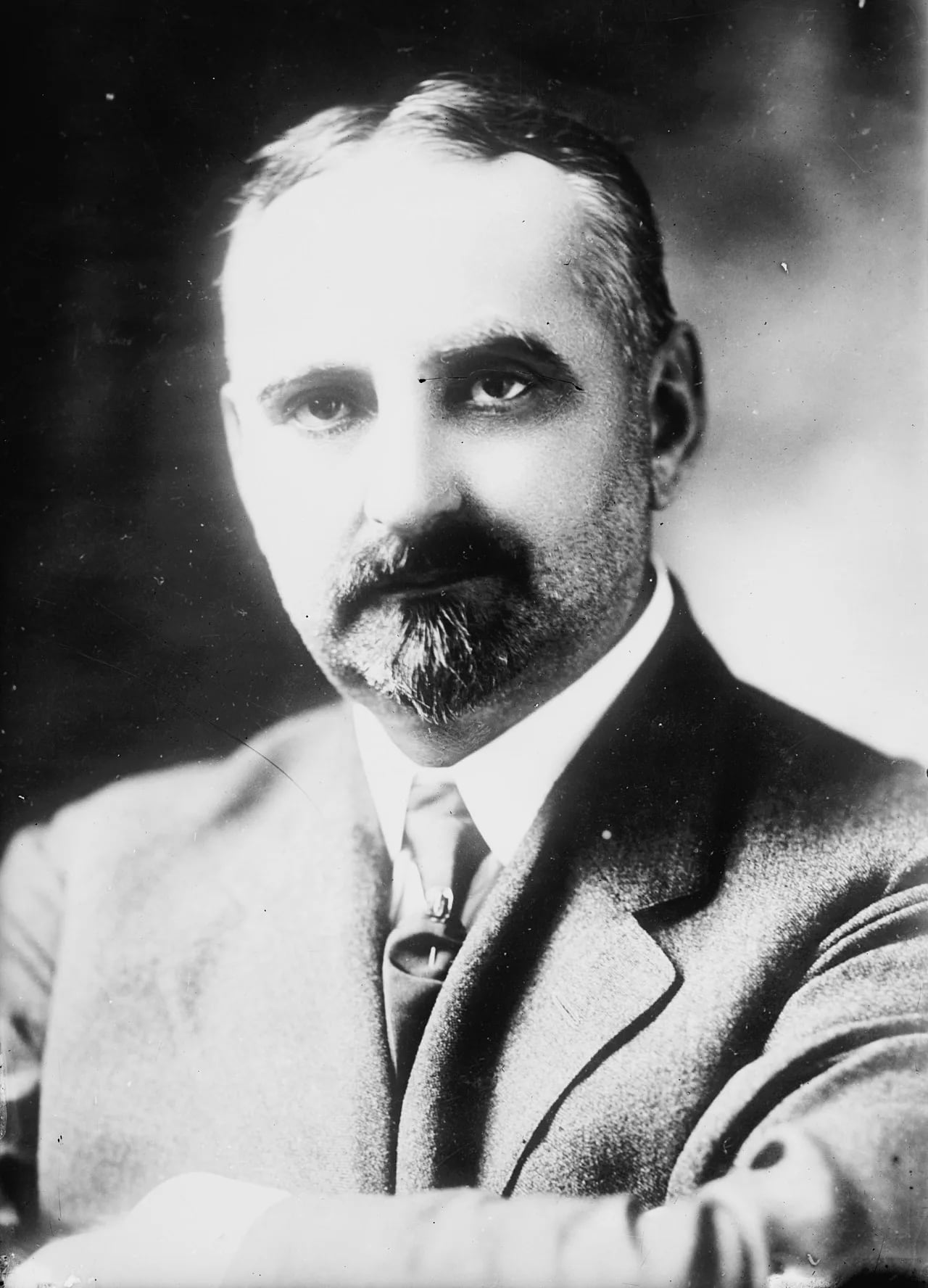 Portrait of Lynn John Arnold (1864–1920) – memorial page