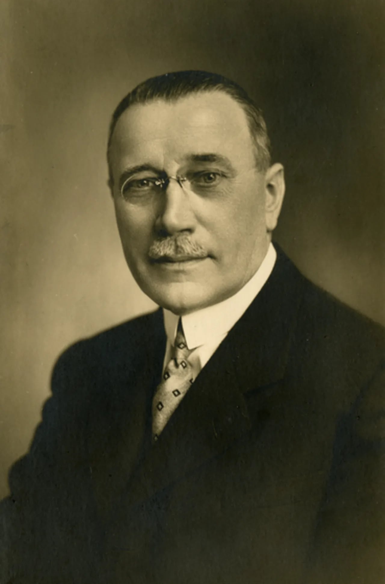 Porträt von László Radocsay (1878–1968) – Gedenkseite