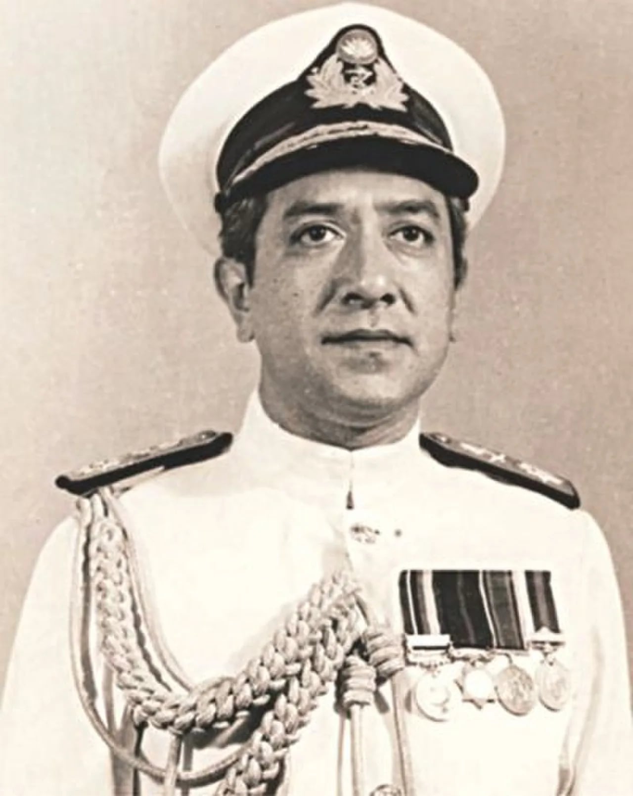 Portrait of M. H. Khan (1932–2018) – memorial page