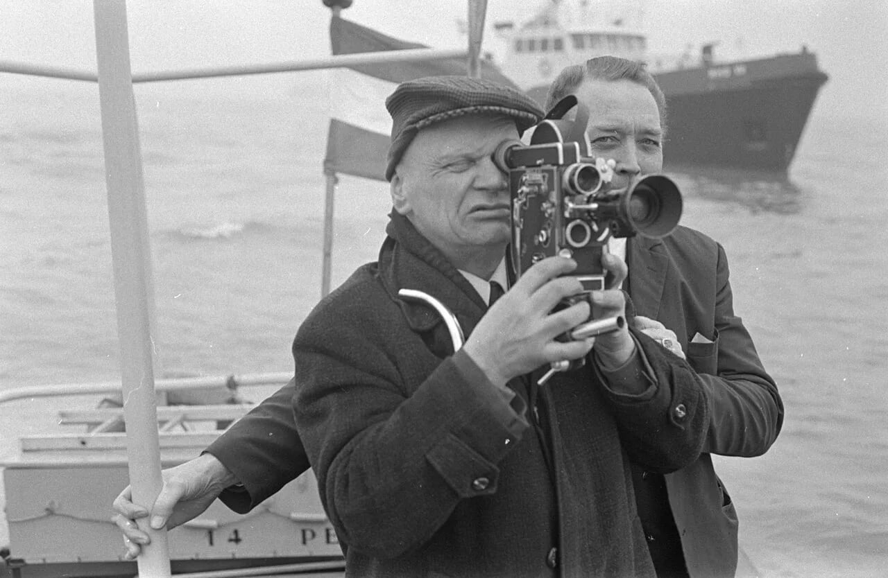 Portrait of Bob van Rhijn (1910–1976) – memorial page