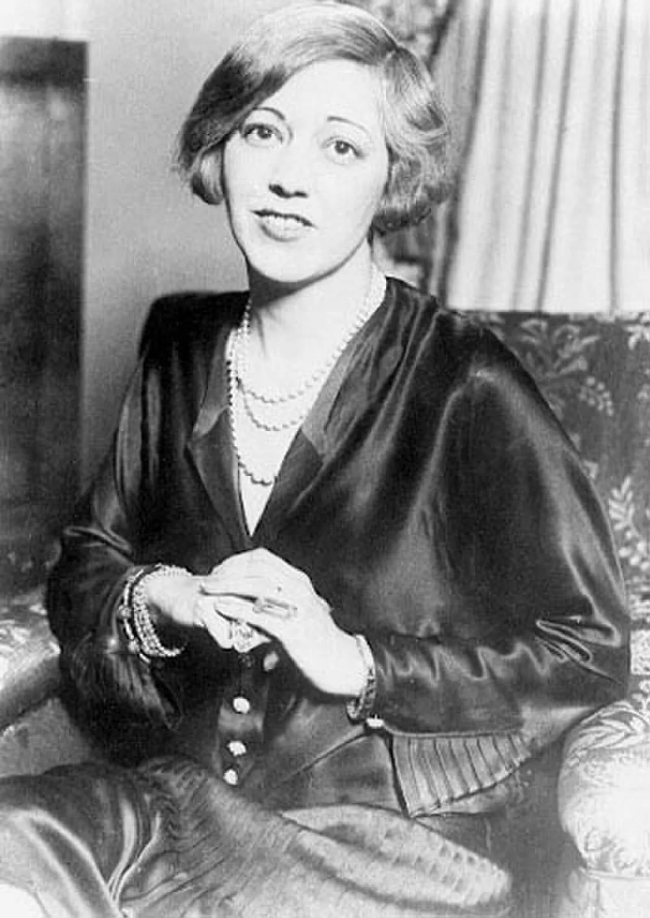 Portrait of Mabel Boll (1893–1949) – memorial page