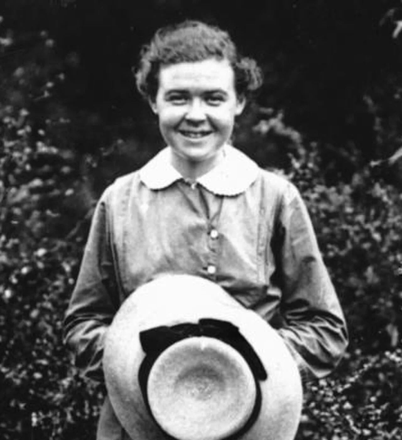 Porträt von Mabel Josephine Mackerras (1896–1971) – Gedenkseite