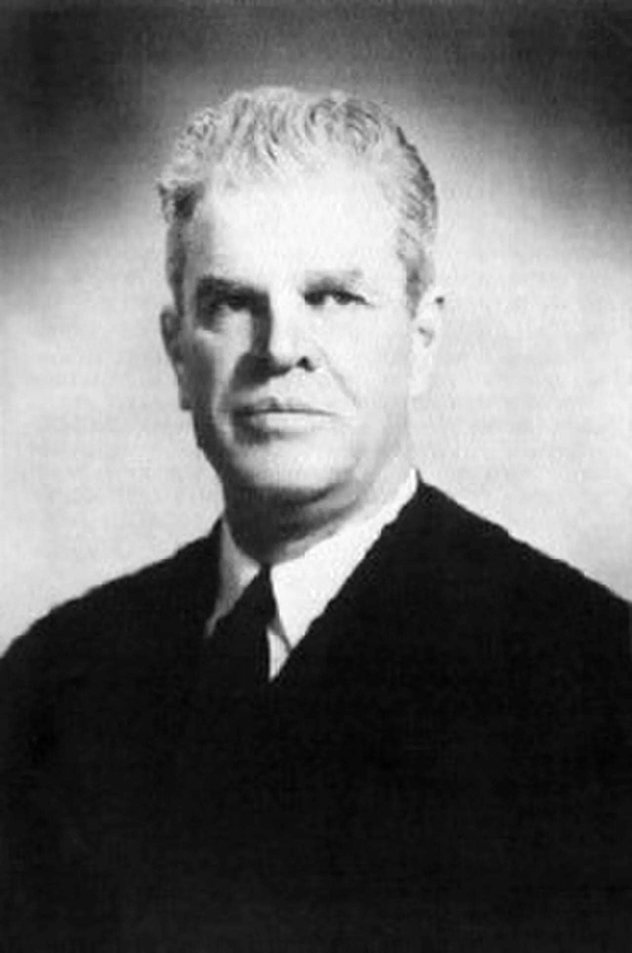 Portrait of Mac Swinford (1899–1975) – memorial page