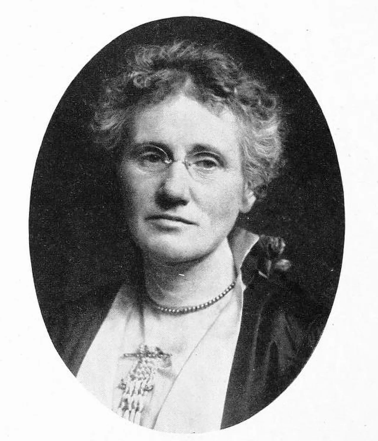 Portrait of Emma Howell Knight (1865–1928) – memorial page