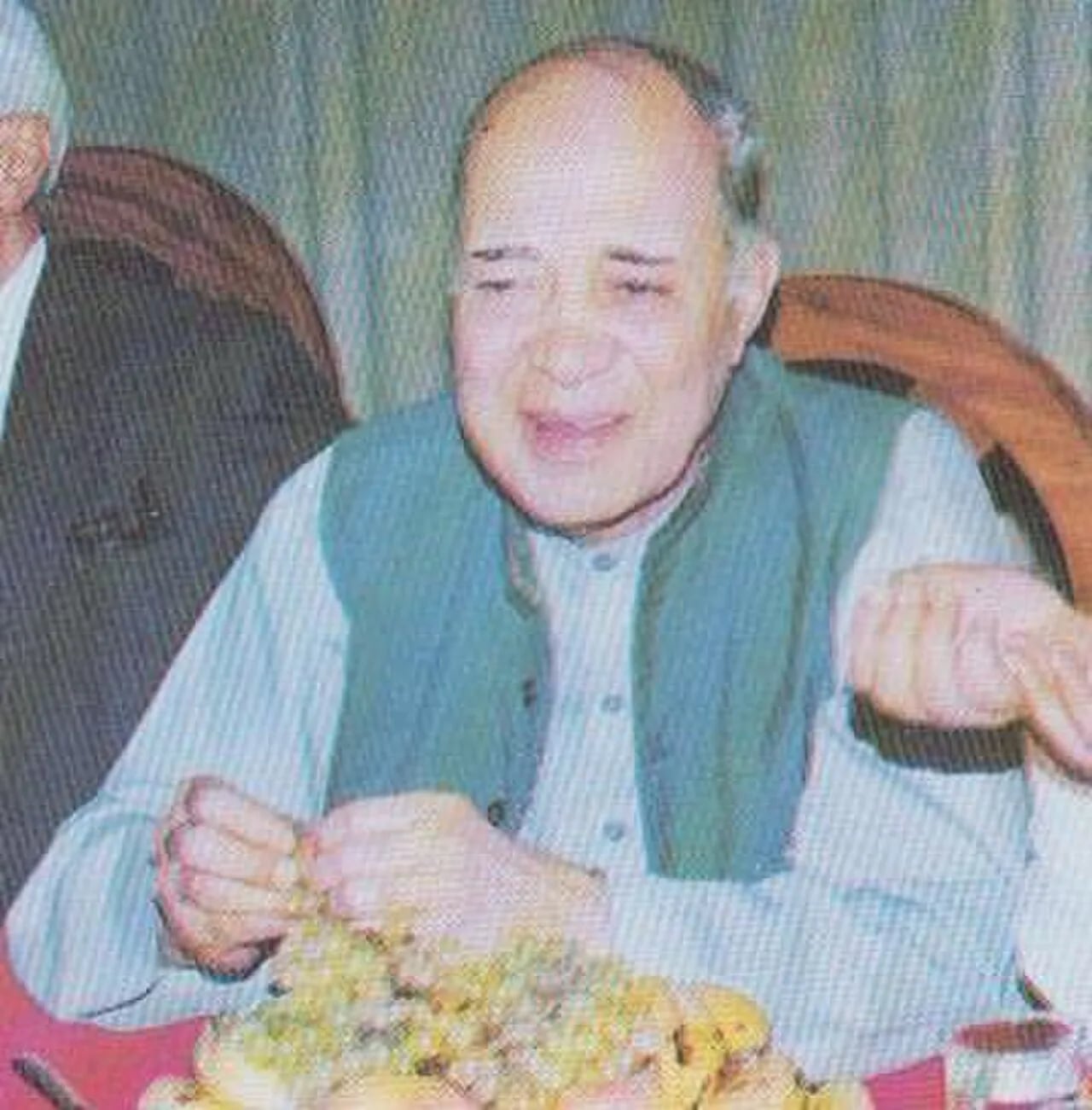 Portrait of Mahmoud Haroon (1920–2008) – memorial page