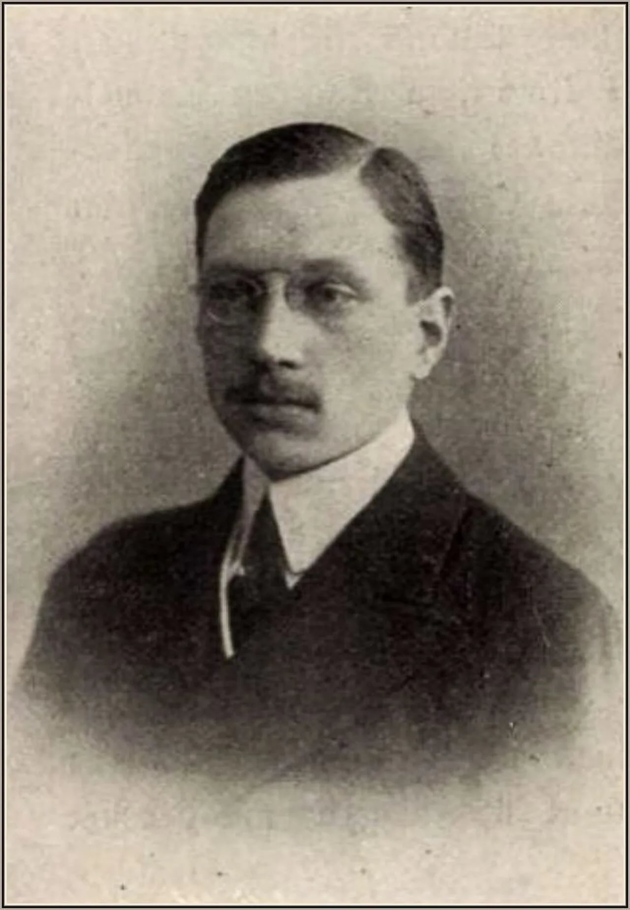 Portrait of Andor Cserna (1885–1933) – memorial page