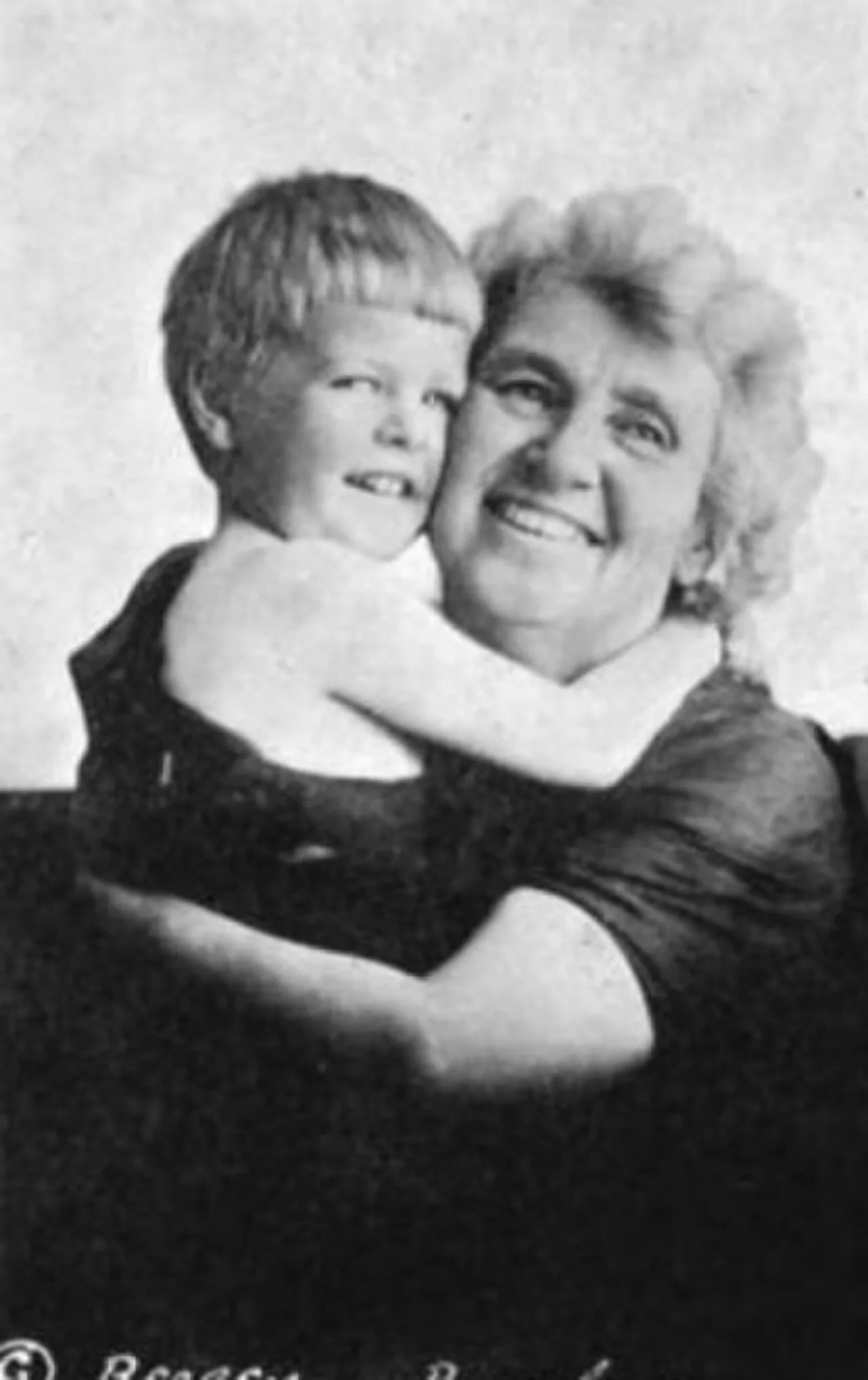 Portrait of Elizabeth Pratt Grinnell (1851–1935) – memorial page