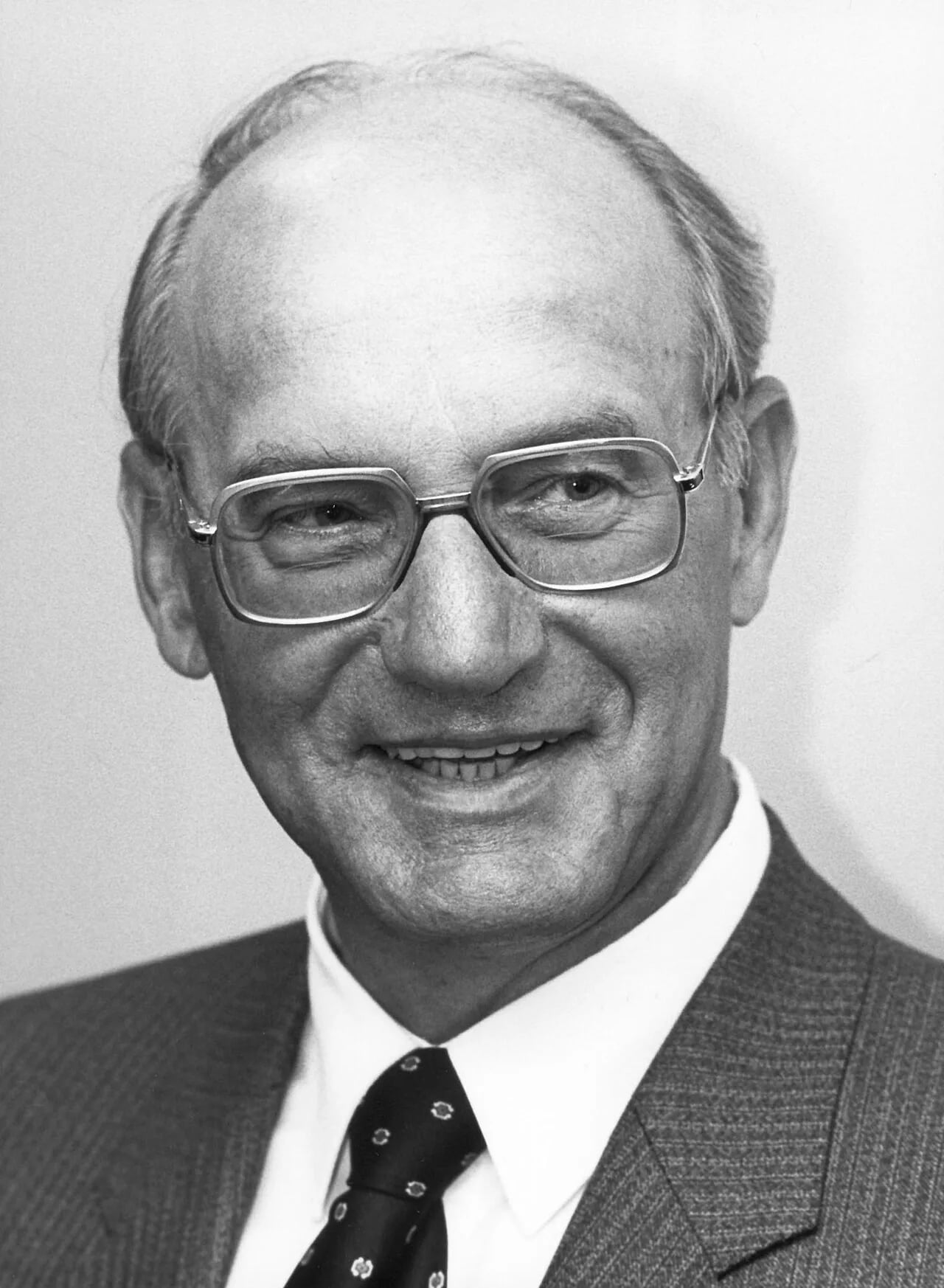 Porträt von Heinz Nixdorf (1925–1986) – Gedenkseite