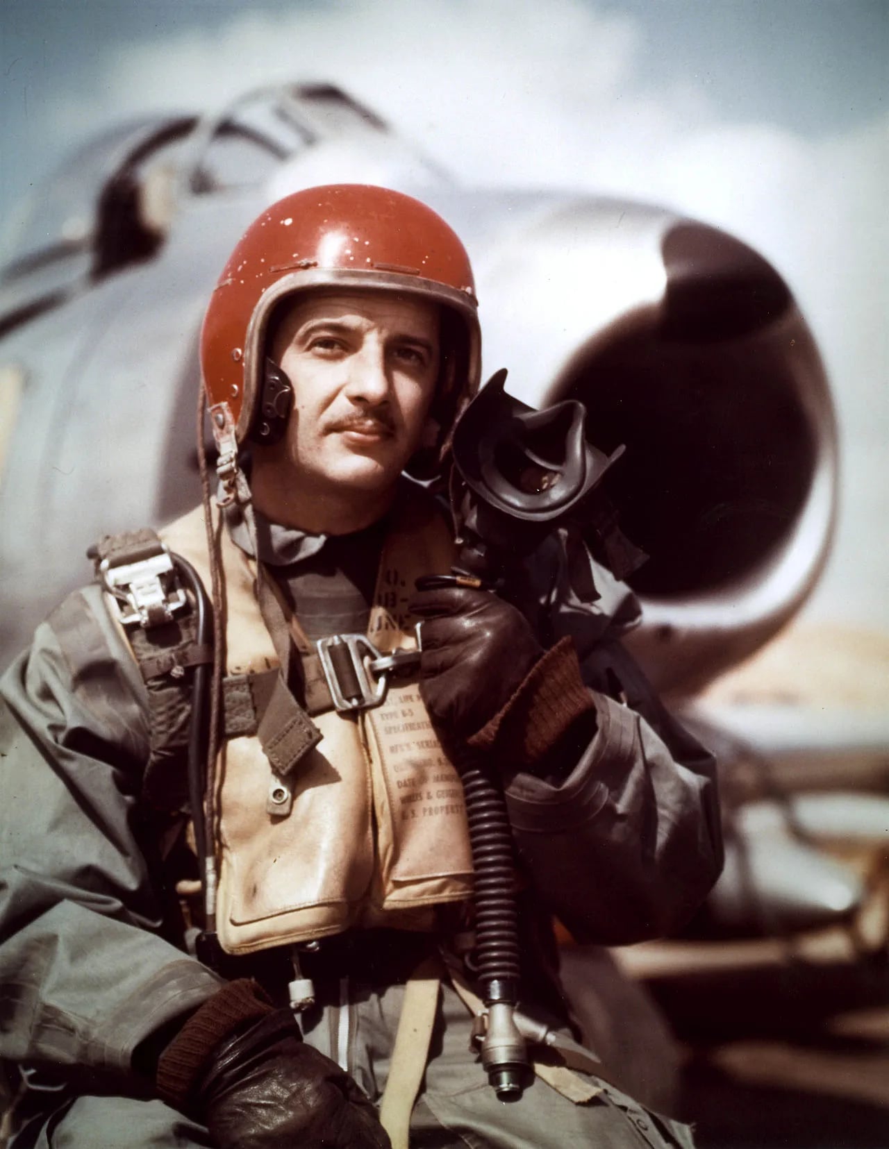 Portrait of Manuel J. Fernandez (1925–1980) – memorial page