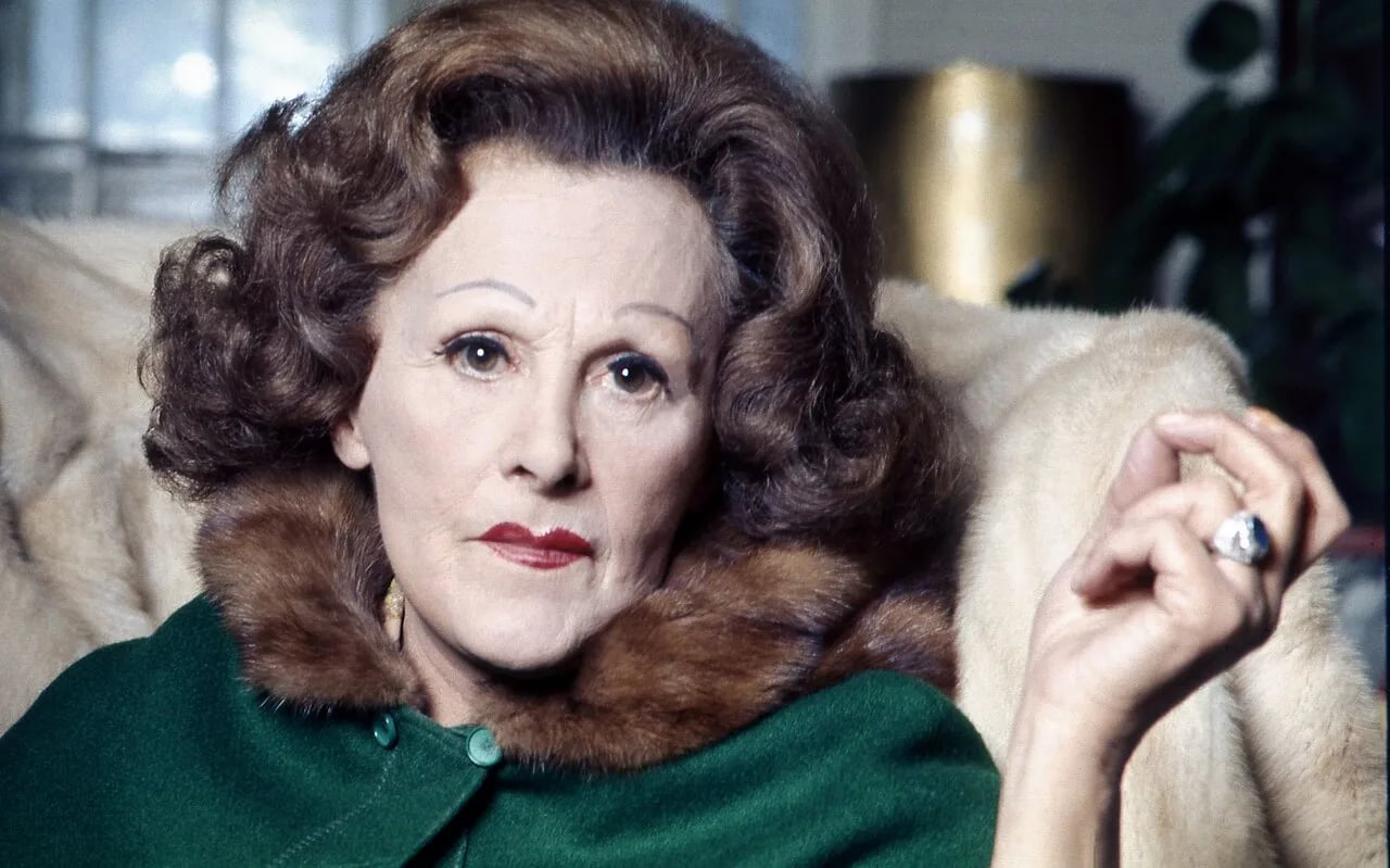 Porträt von Fanny Cradock (1909–1994) – Gedenkseite