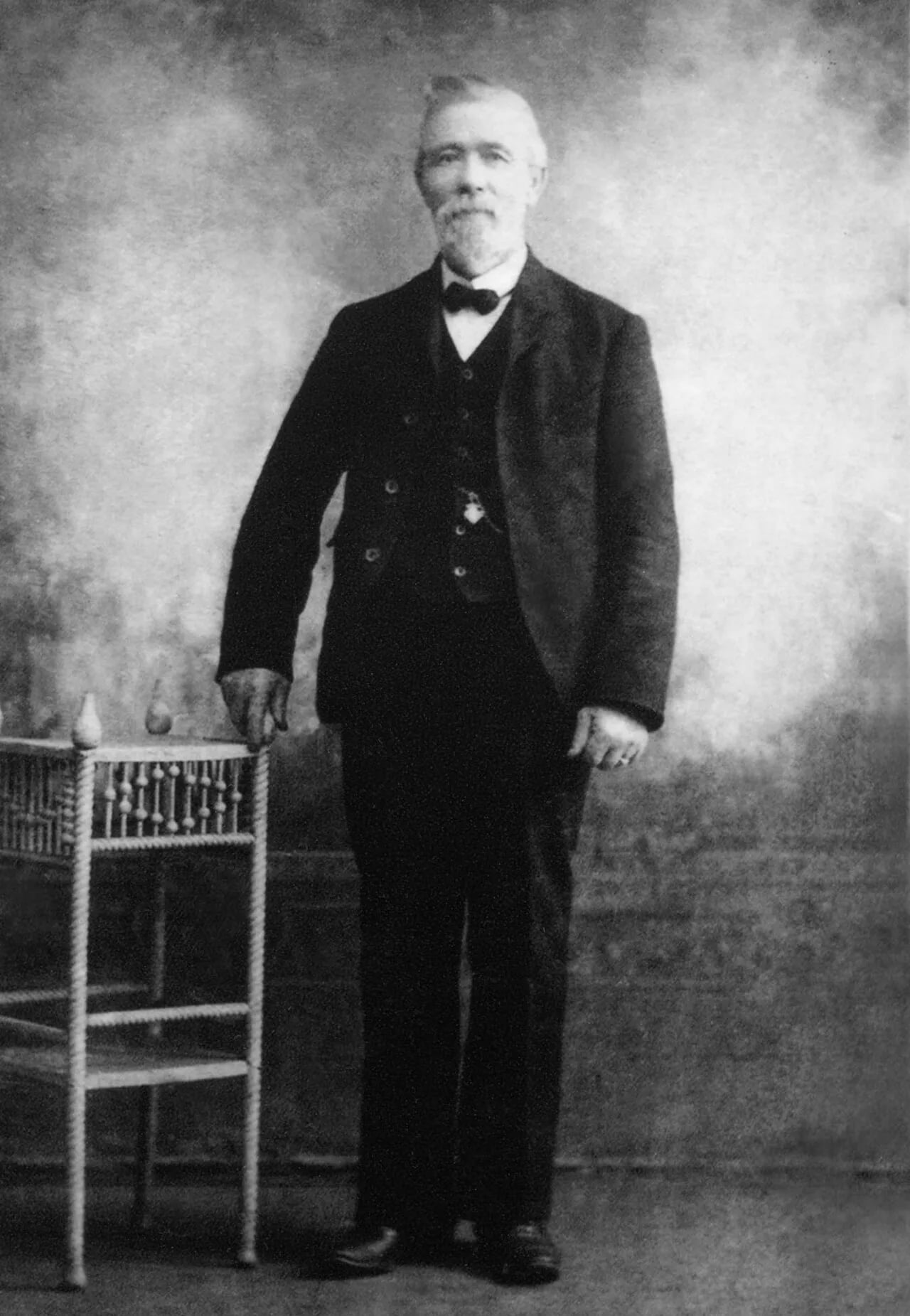 Portrait of Mark Walker (1846–1924) – memorial page